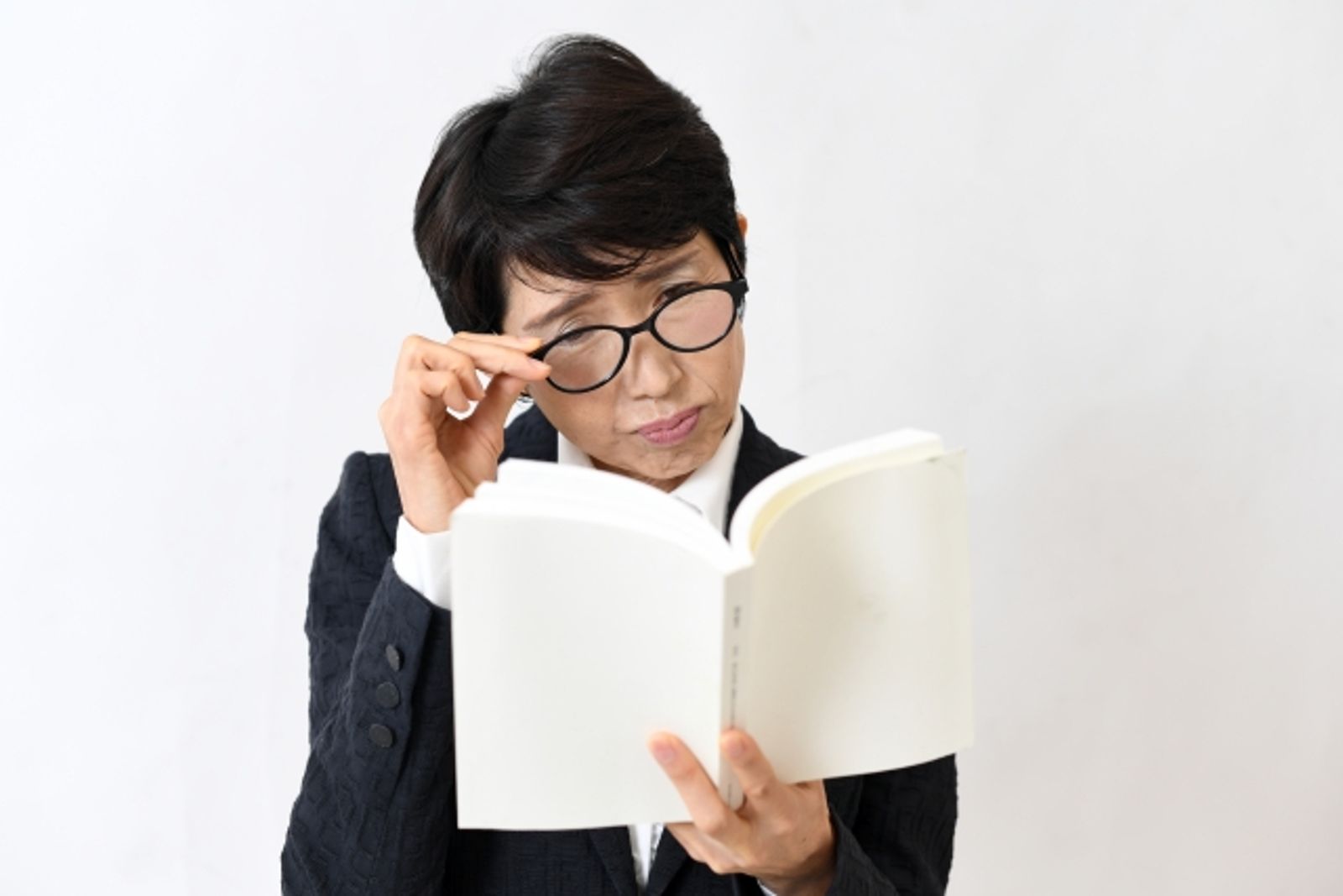 不只記憶力變差！科學家指出「視覺、嗅覺」等能力衰退　都是失智症前兆