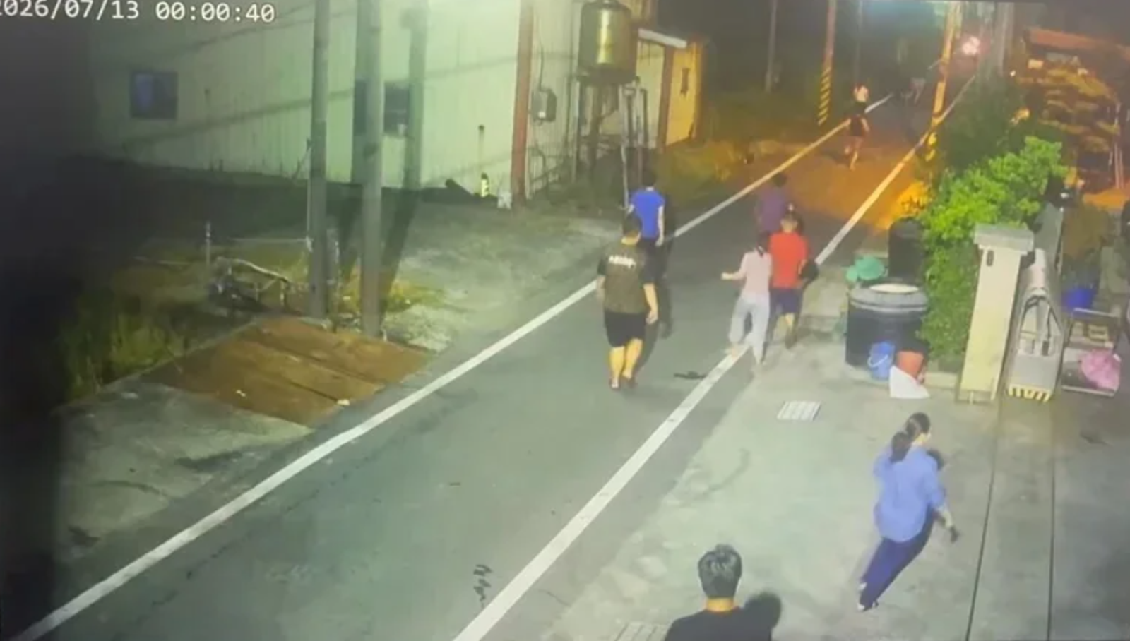 酒精催化變肉搏!越南移工「鐵鎚PK尖刀」遭刺背亡 凶嫌殺人重罪聲押獲准