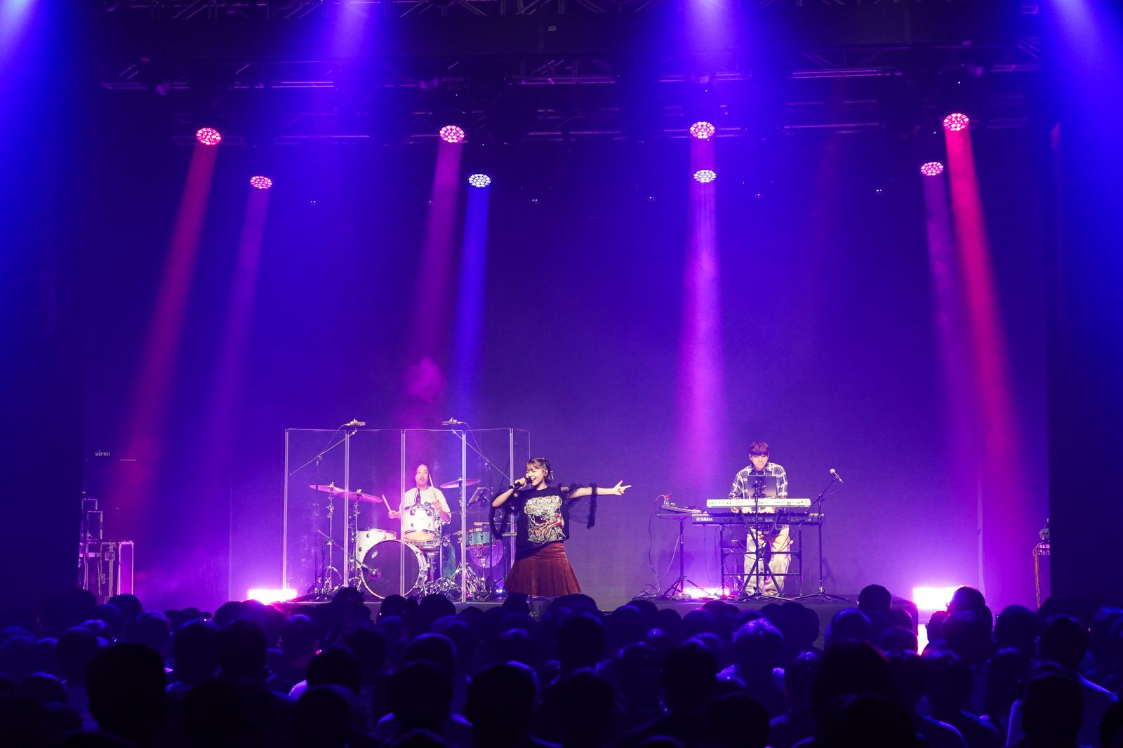 asmi首次來台開唱,很感謝台灣歌迷的熱情應援。好玩國際文化提供