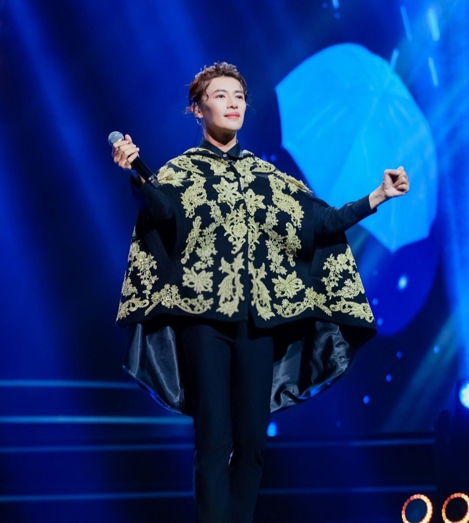 林語菲在泉州電視第二屆海海人聲世界閩南語青年歌手大賽中榮獲世界12強。菲常動人文創提供