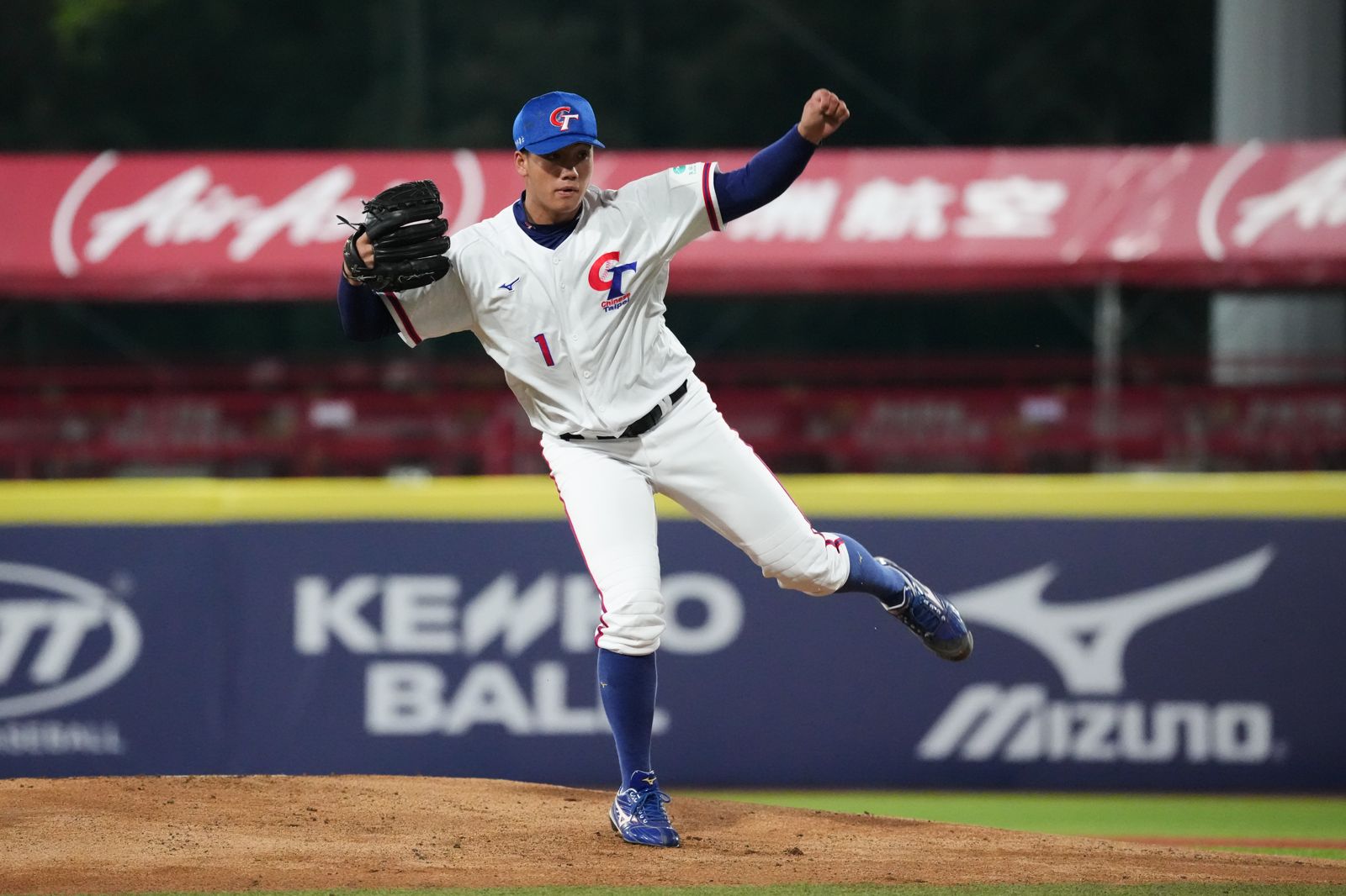 對決河弦丞!劉任右5局無安打封鎖韓國 投到沒力仍有收穫