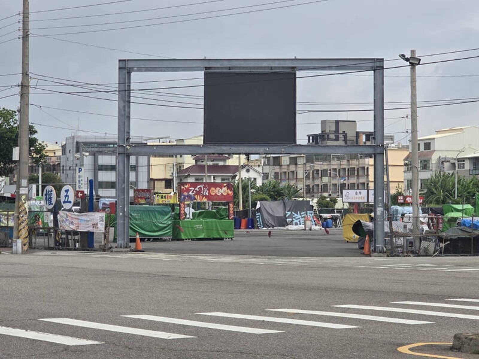 爭家產兄酒後持斧頭到清水五權夜市砍弟　警方逮捕送辦