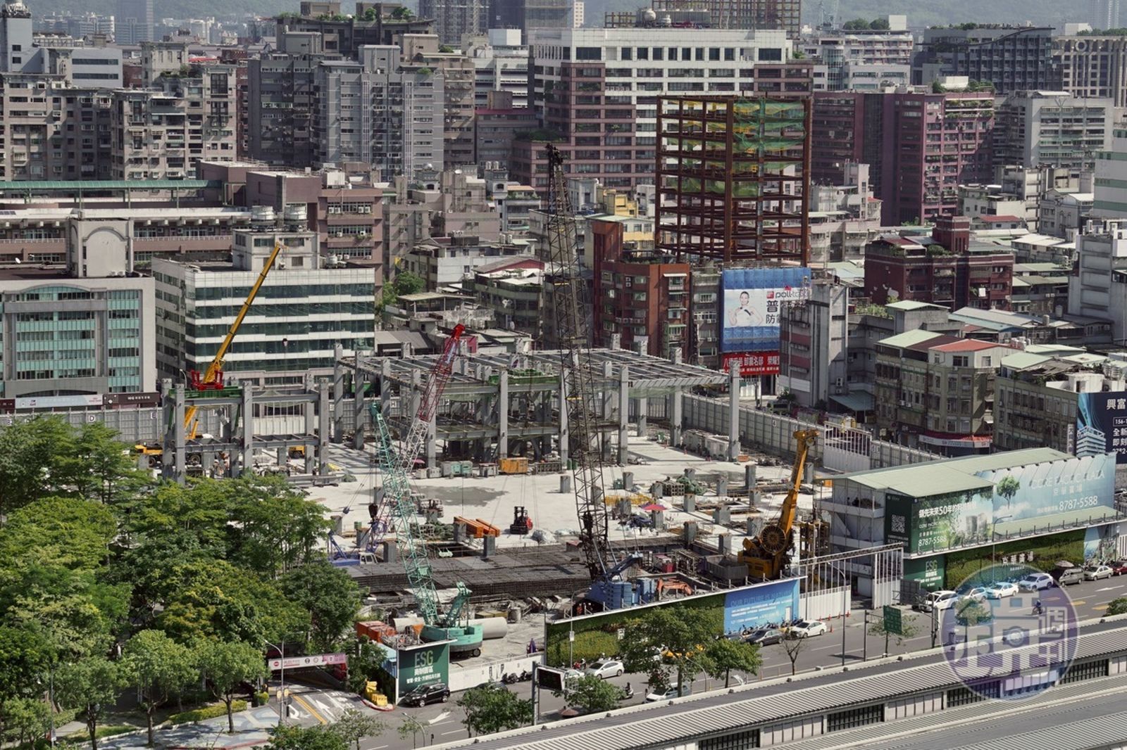 「豐采520案」與「京華城案」同樣涉及容積變動與圖利爭議,卻有本質上的差異。資料照片/鏡週刊