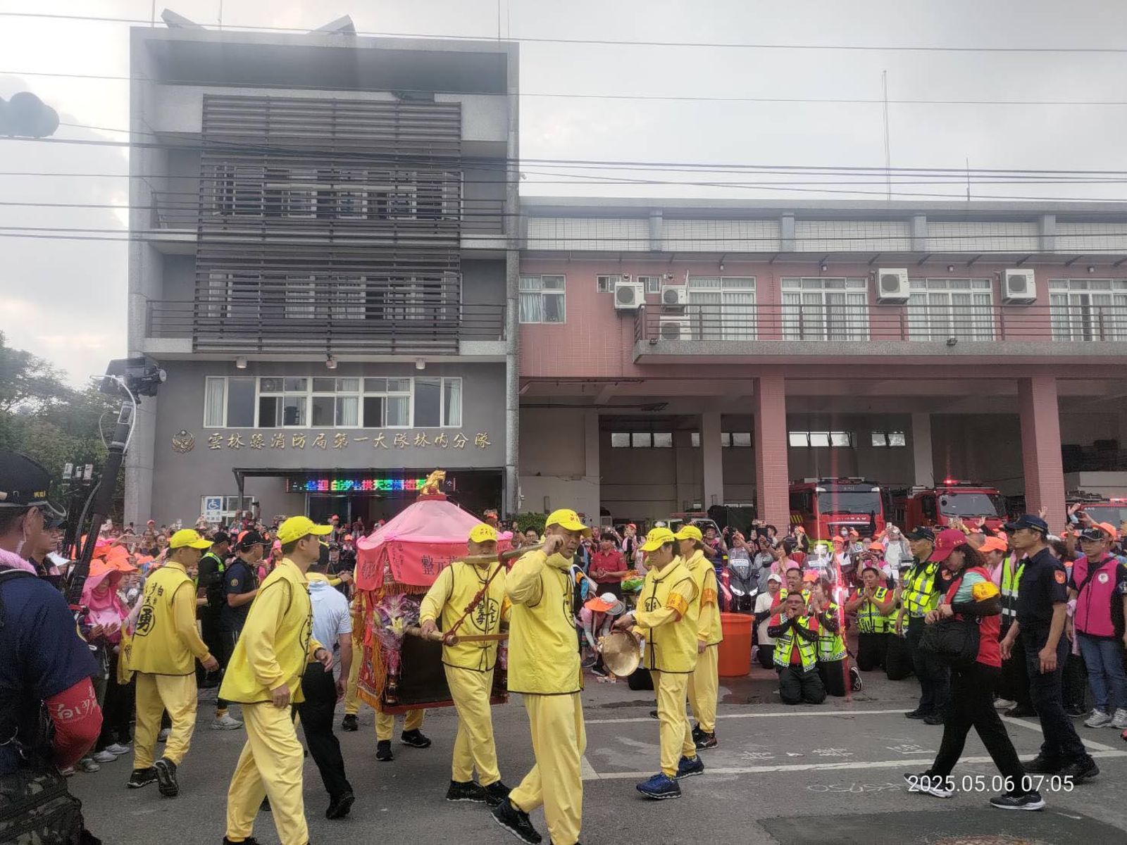 追白沙屯媽祖...她委屈喊「走散還被男友罵」！網友：是媽祖在提點你