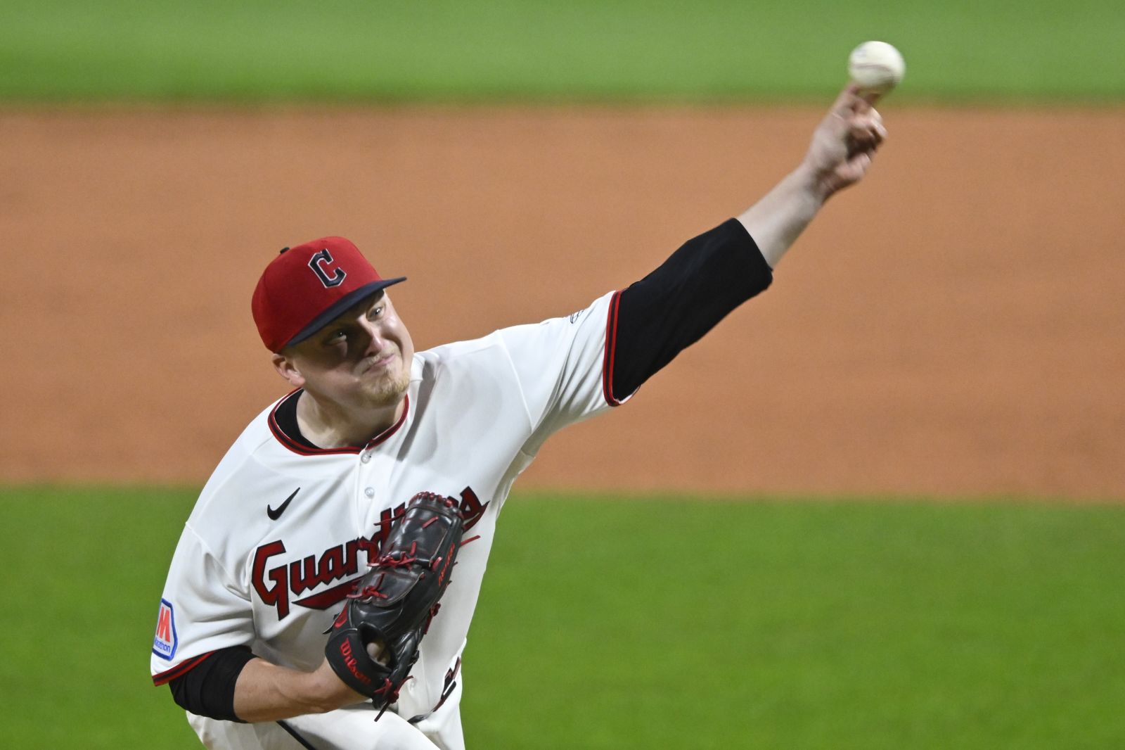 差一局寫歷史！守護者25歲左投8局無安打比賽　單場9次三振壓制金鶯打線