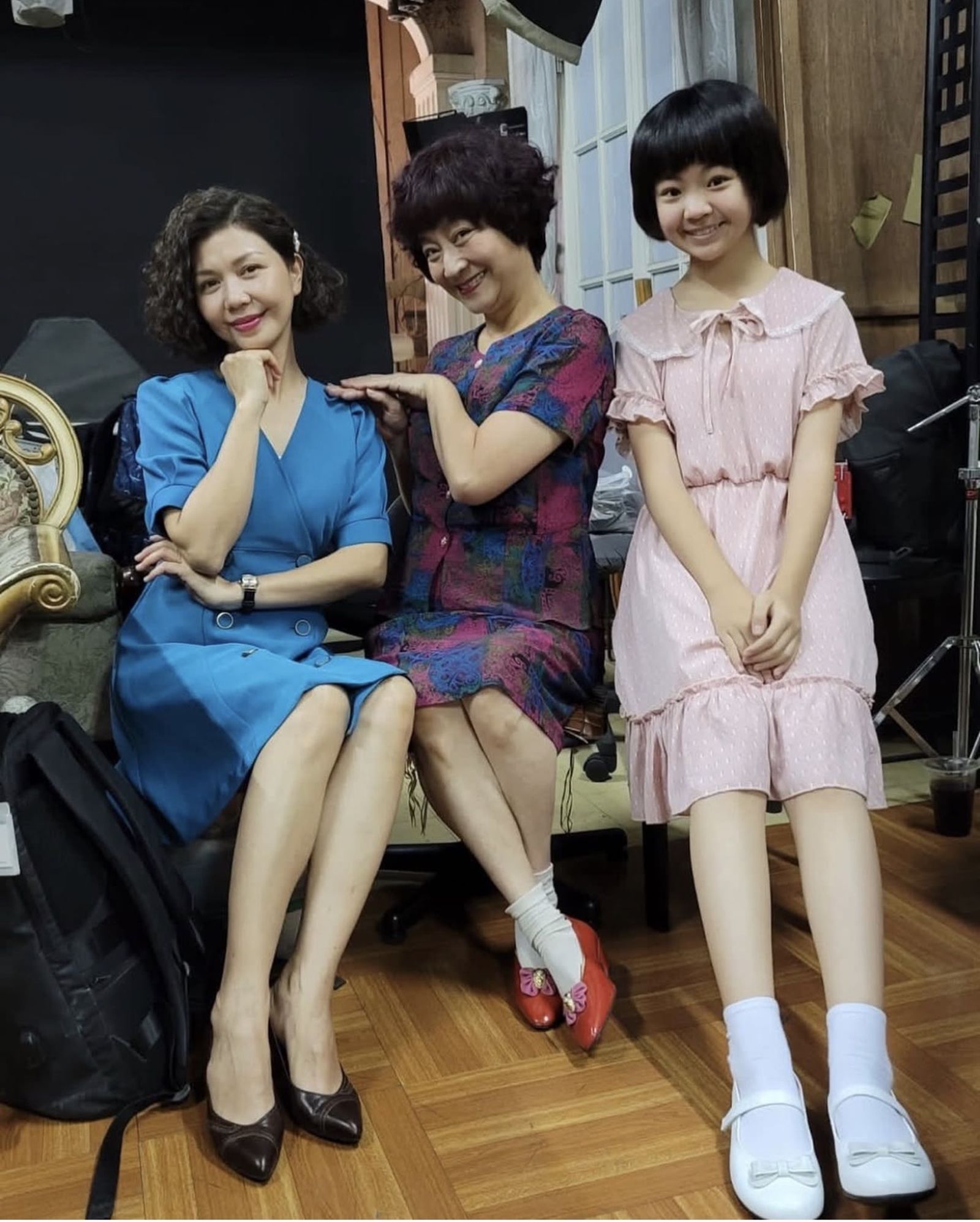 吳以涵(右起)在《俗女養成記》與楊麗音、于子育對戲。翻攝IG@wuyihan_1209