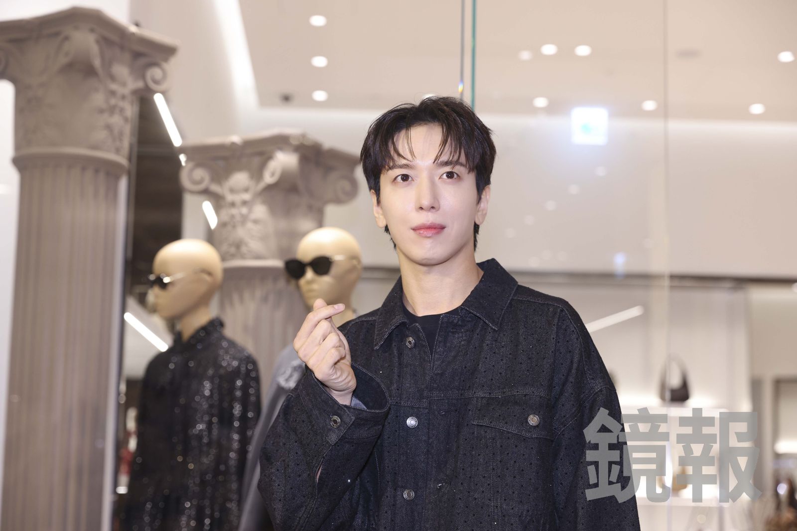 鄭容和後天將在桃園舉辦演唱會，今晚為品牌站台搶先預熱。劉耀勻攝