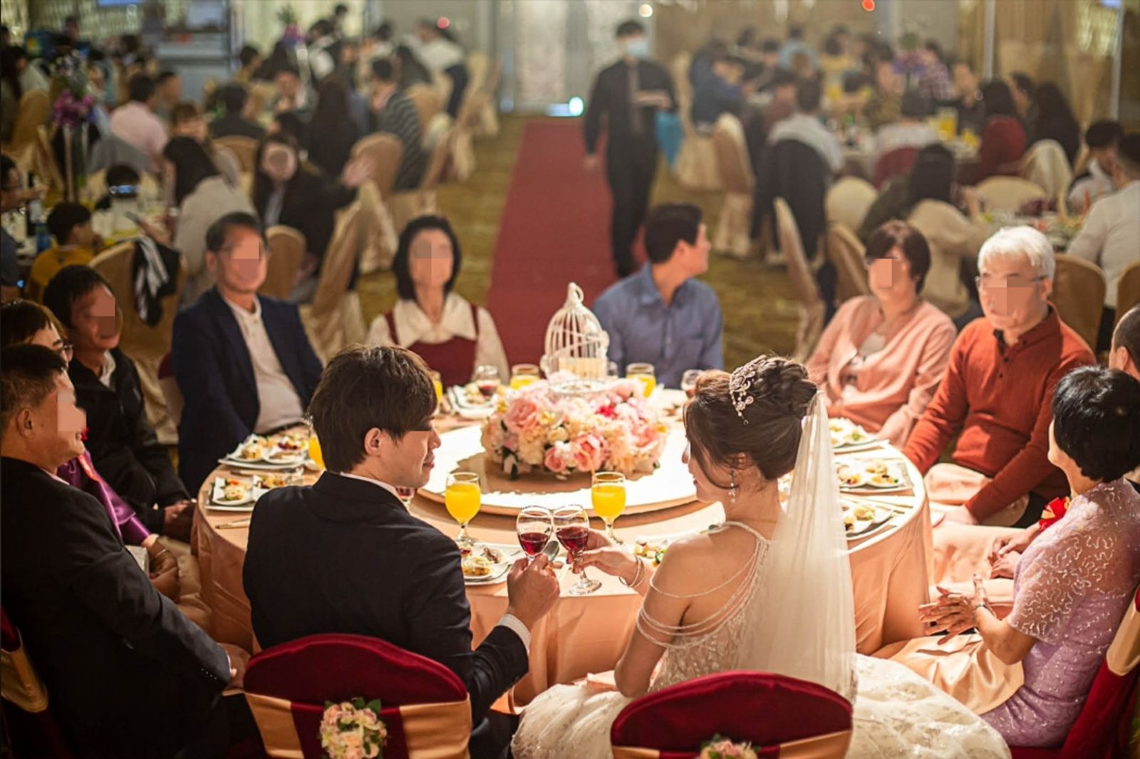 婚宴砸重金卻翻車!新娘尷尬想找地鑽 主廚回應「妳這個人有點不講道理」