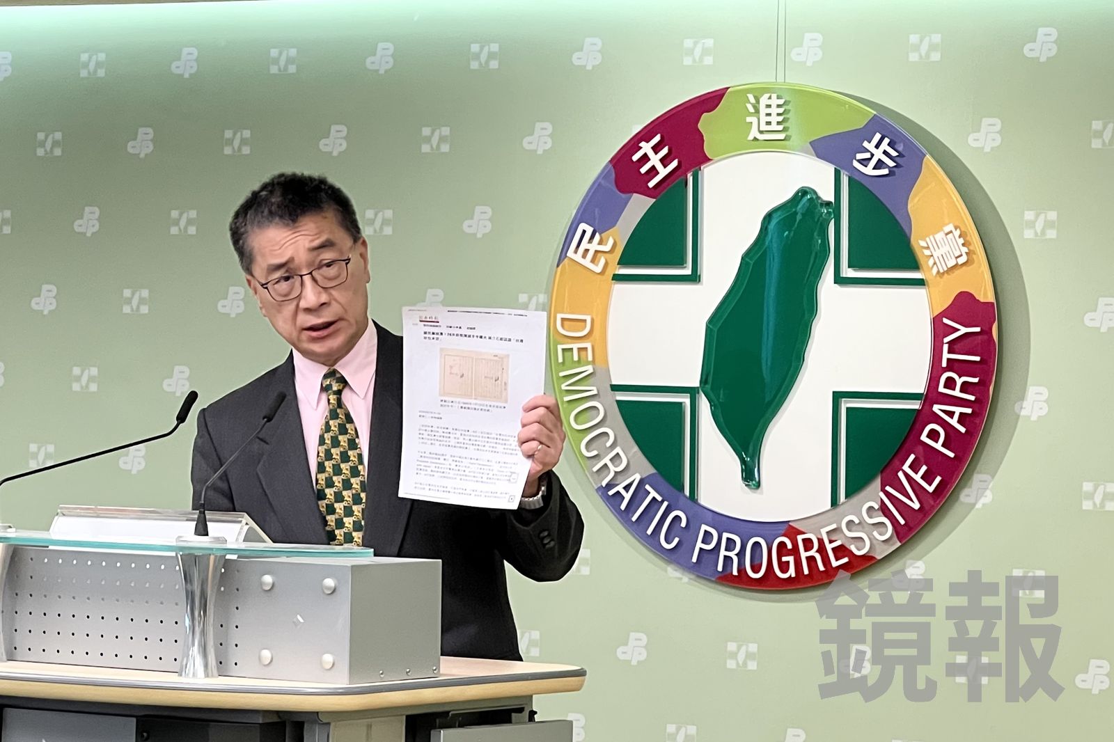 親上火線回應光復節爭議　徐國勇辣問蔣萬安：你曾祖父當年怎對付台灣人民