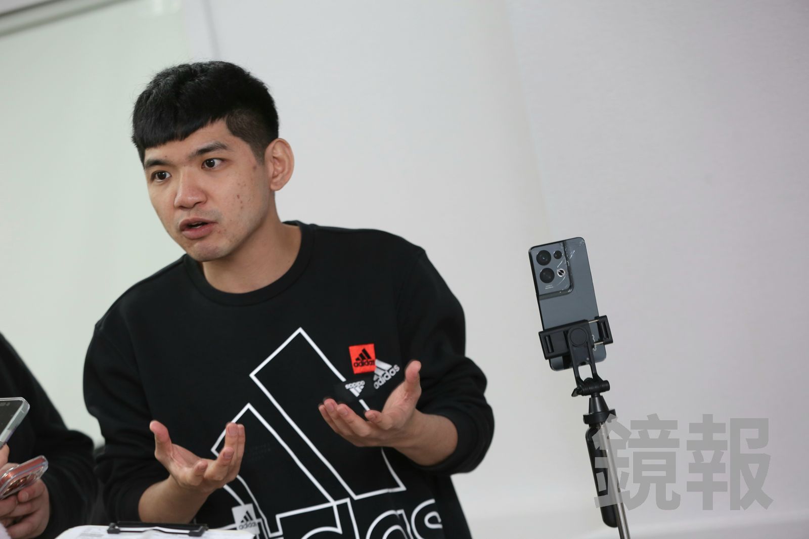 一次10多人被抓進柬埔寨警局「晚安小雞被打到吐」　旁邊中國人問1句話「超會演」