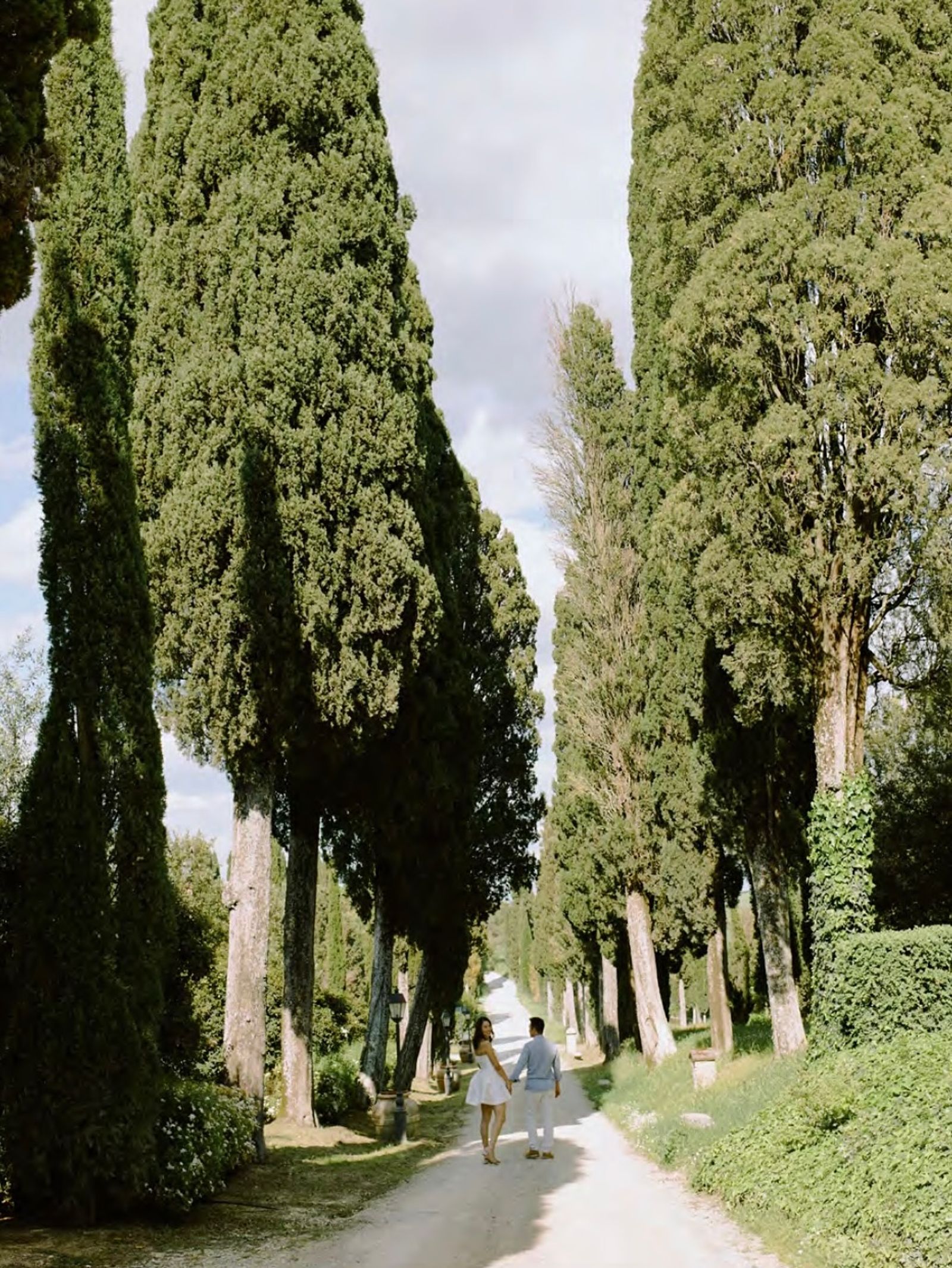 林又立和老公十分甜蜜。翻攝IG@itsyulili