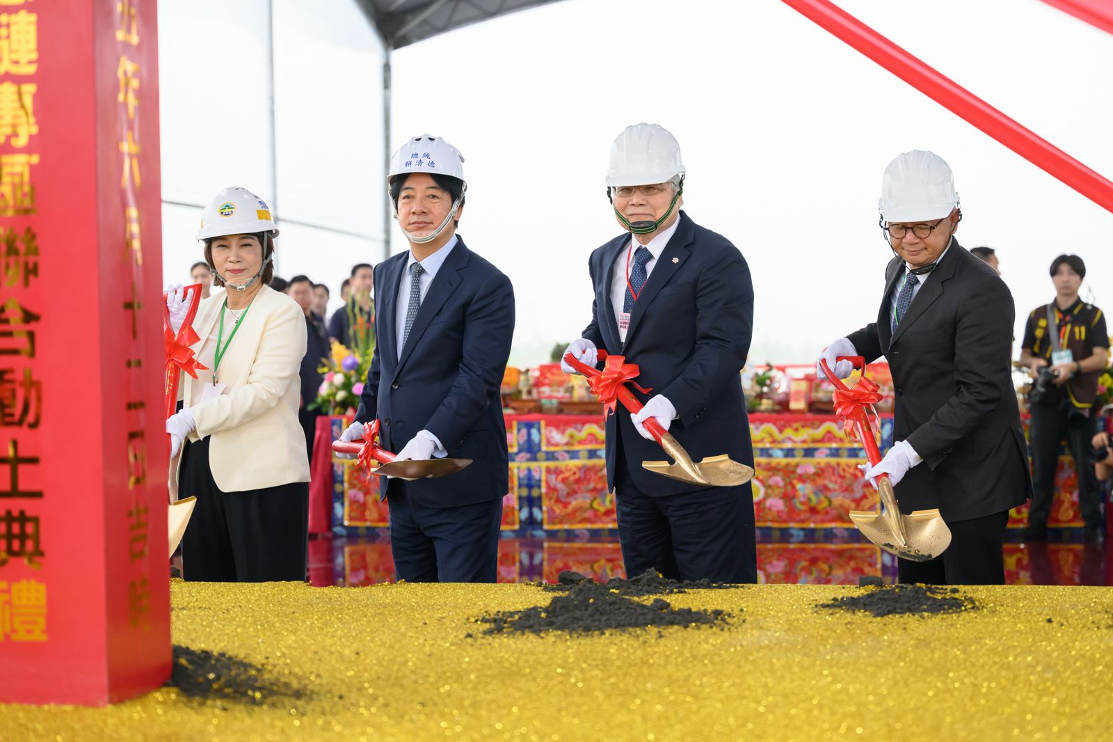 台積電供應鏈進駐屏東科學園區、年創360億元產值!賴清德、魏哲家親自出席力挺