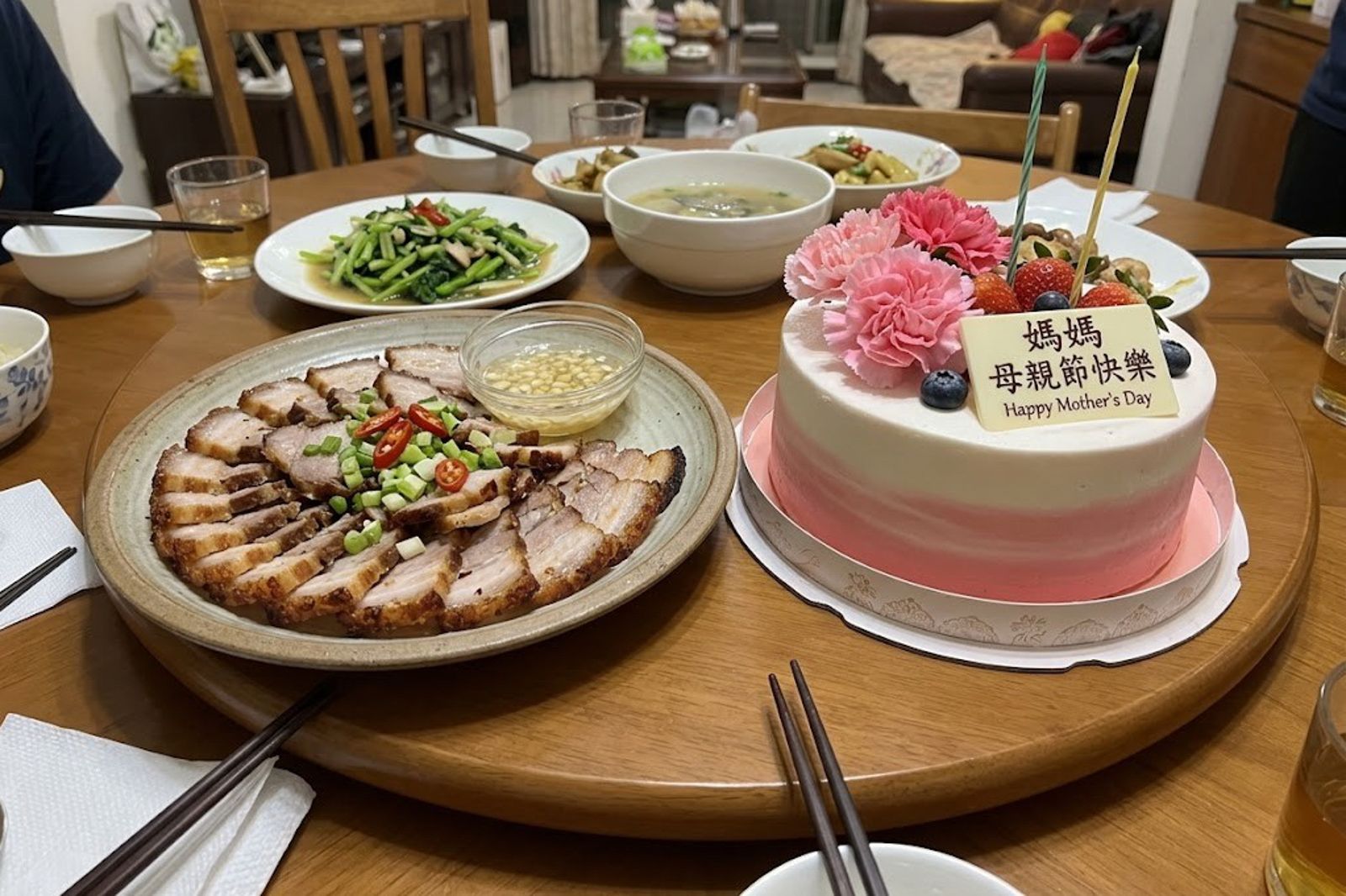 送蛋糕再加碼自製鹹豬肉!雲林2選將涉賄遭聲押 「美食成鐵證」慘了