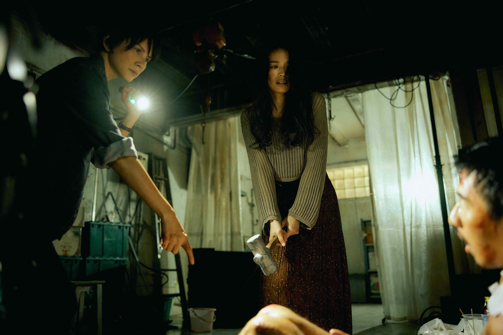 《回魂計》釜山首映抓亮點 舒淇賞巴掌讓人「身心舒坦,要重播三遍」