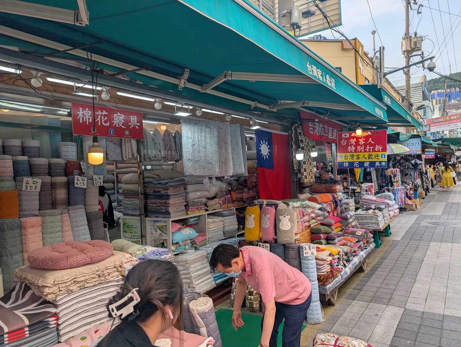 台灣奧客在韓國狂殺價「還偷錄音」！店員傻眼揭全過程：真的很沒水準