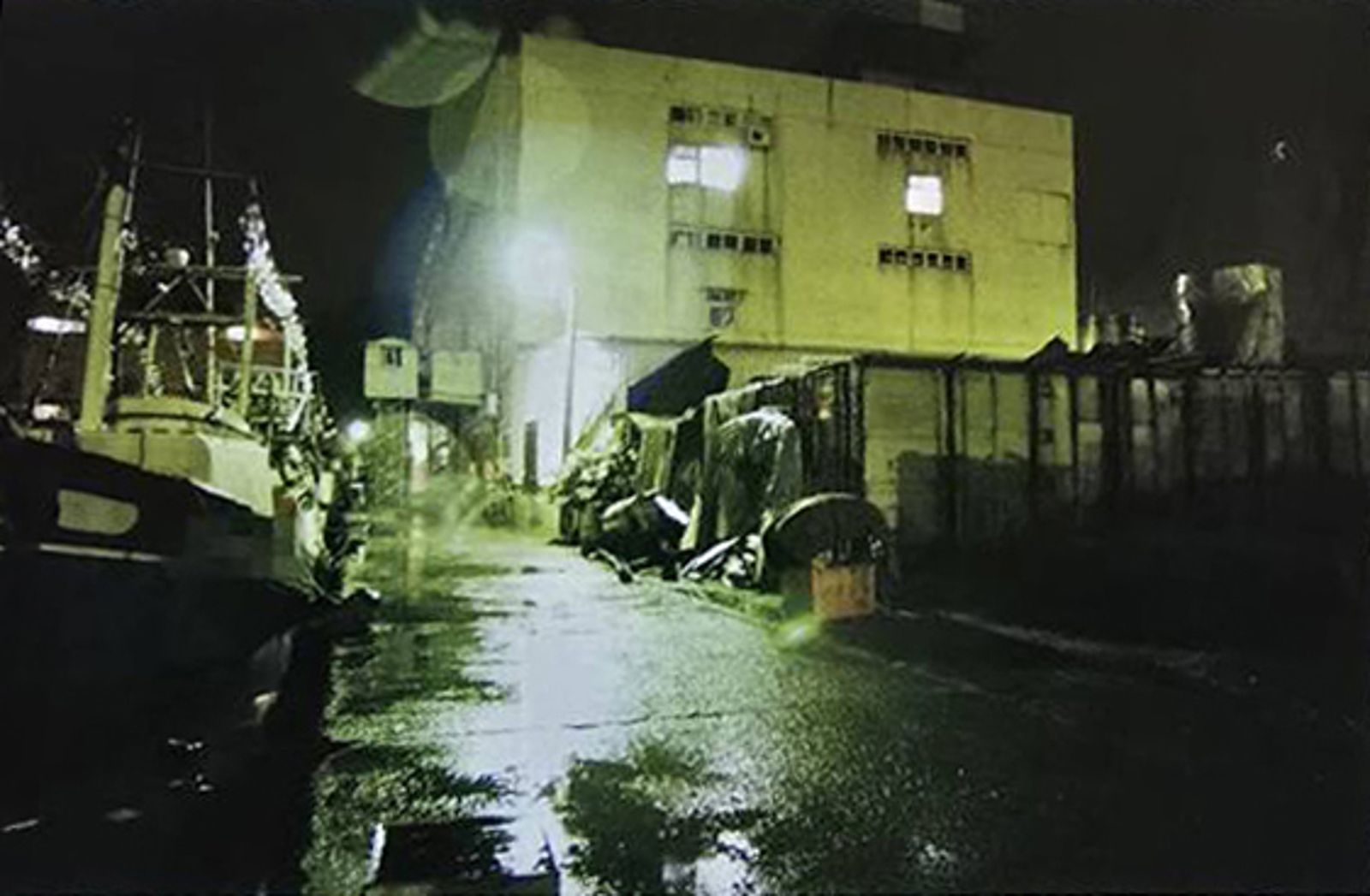 文字記者被人蛇集團送到基隆的八斗子漁港上岸。