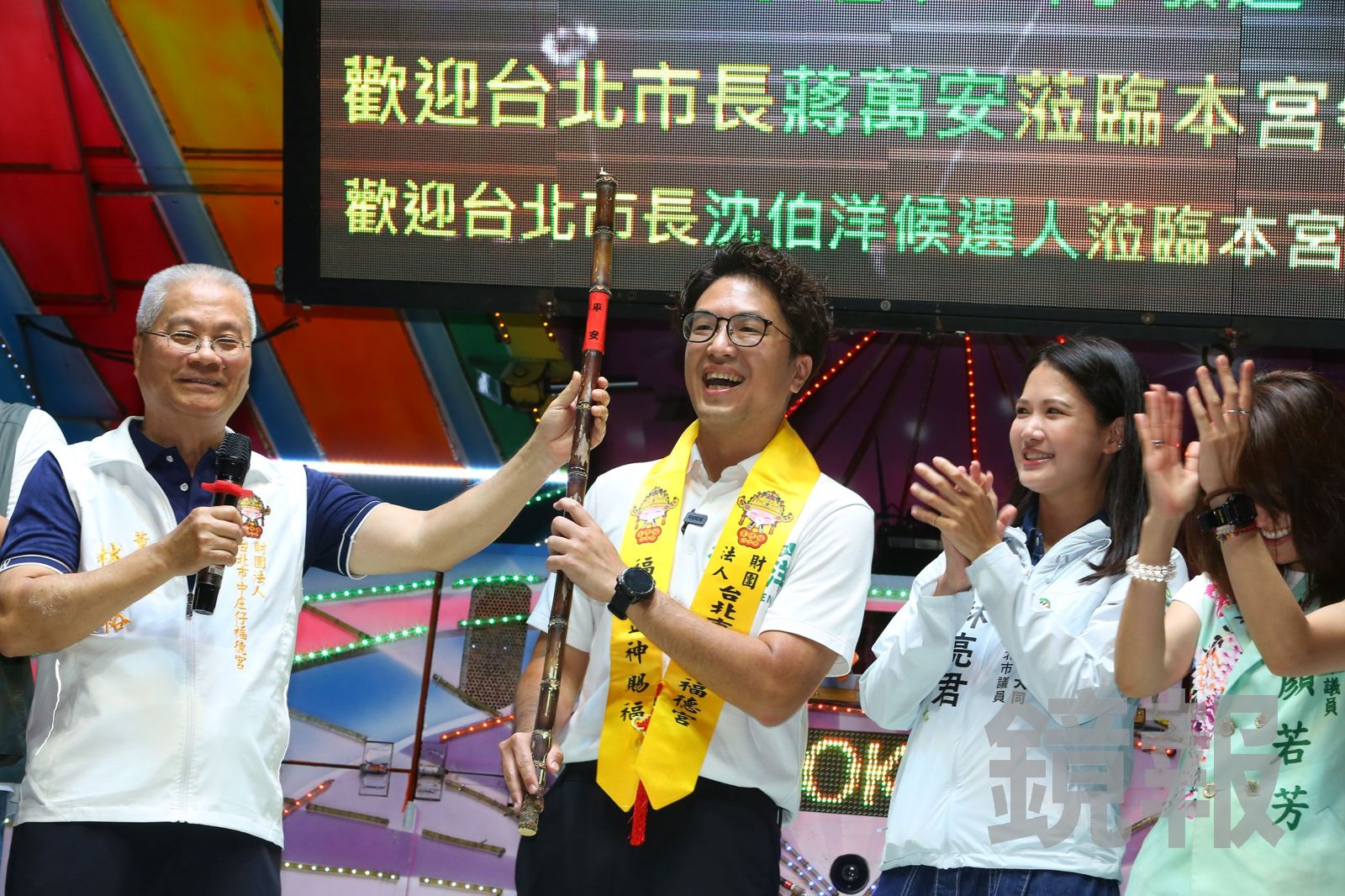 沈伯洋、蔣萬安同場跑攤「王不見王」 福德宮董座怨:蔣3年沒來、選舉才來