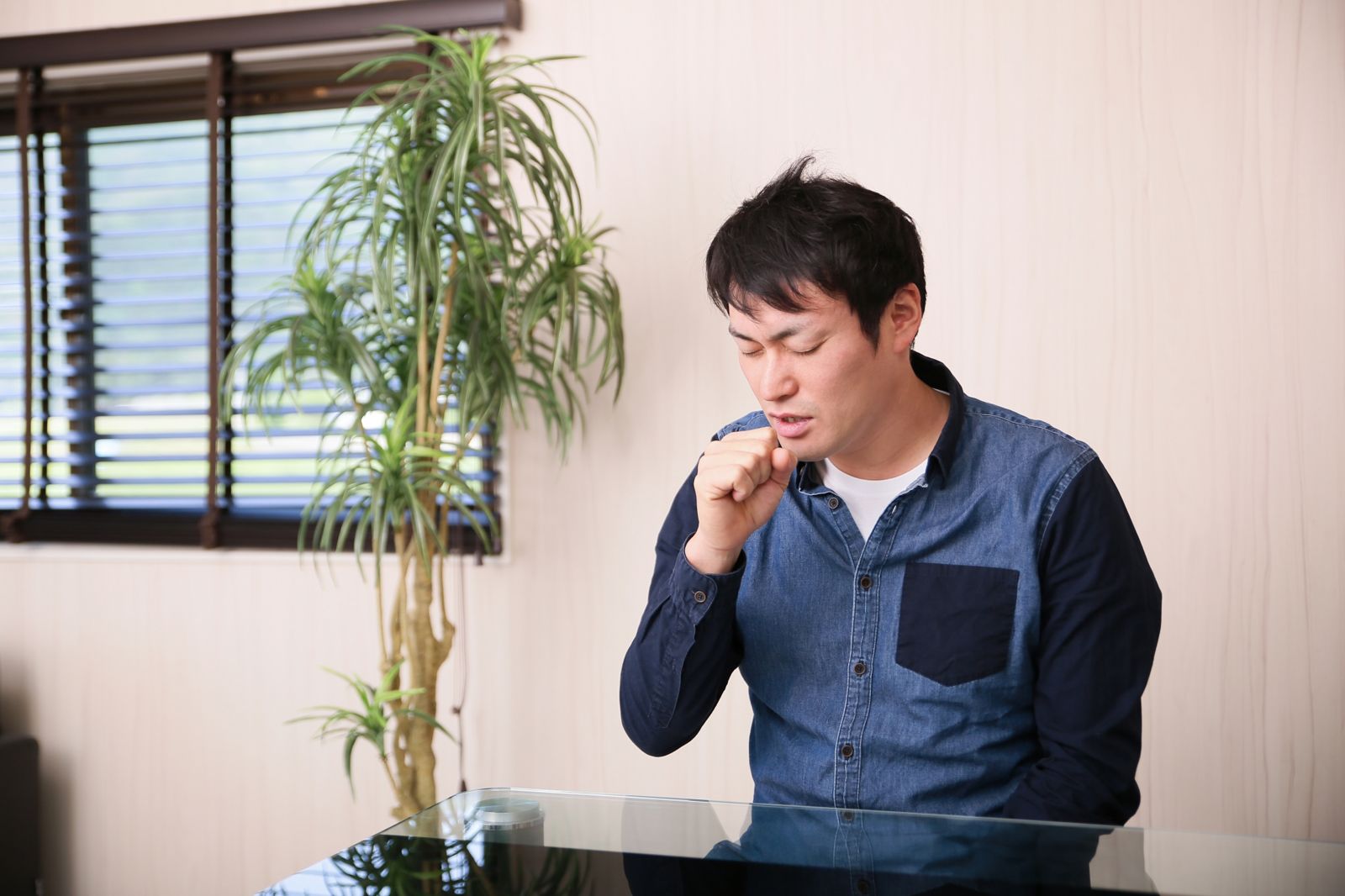 老菸槍狂咳嗽「痰又黃又濃」　醫推「這食物」潤肺止咳、增強免疫功能