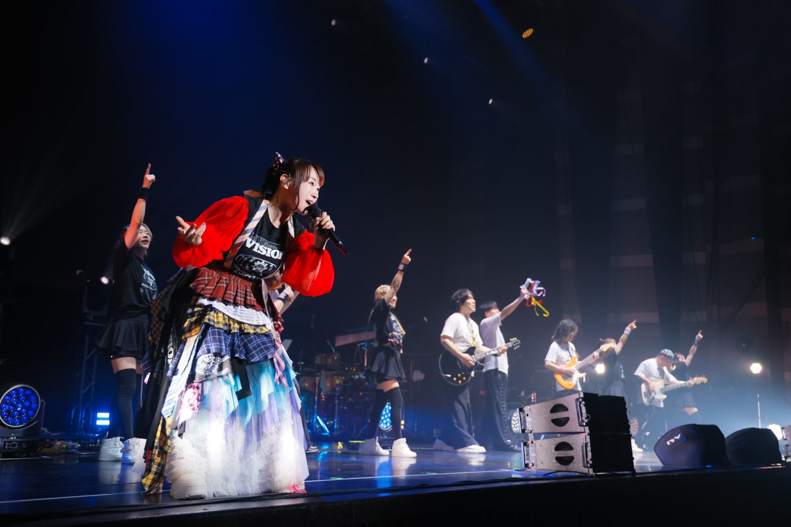 苦等7年半！水樹奈奈台北開唱3小時無冷場　唱到〈深愛〉突揭亡父洋蔥