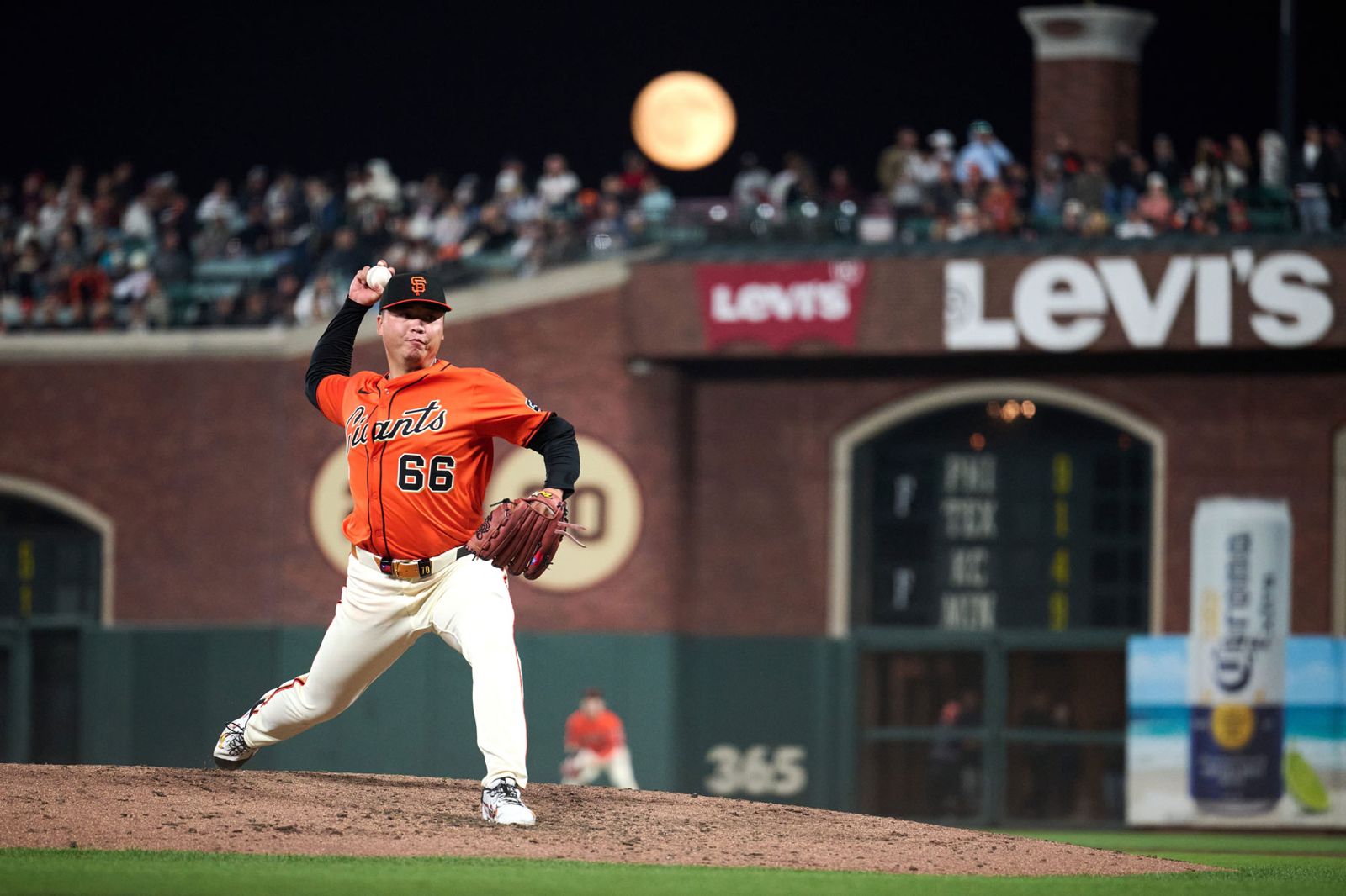 MLB／控球大走鐘！鄧愷威遭教士打線狙擊　1.2局狂失7分吞本季第二敗