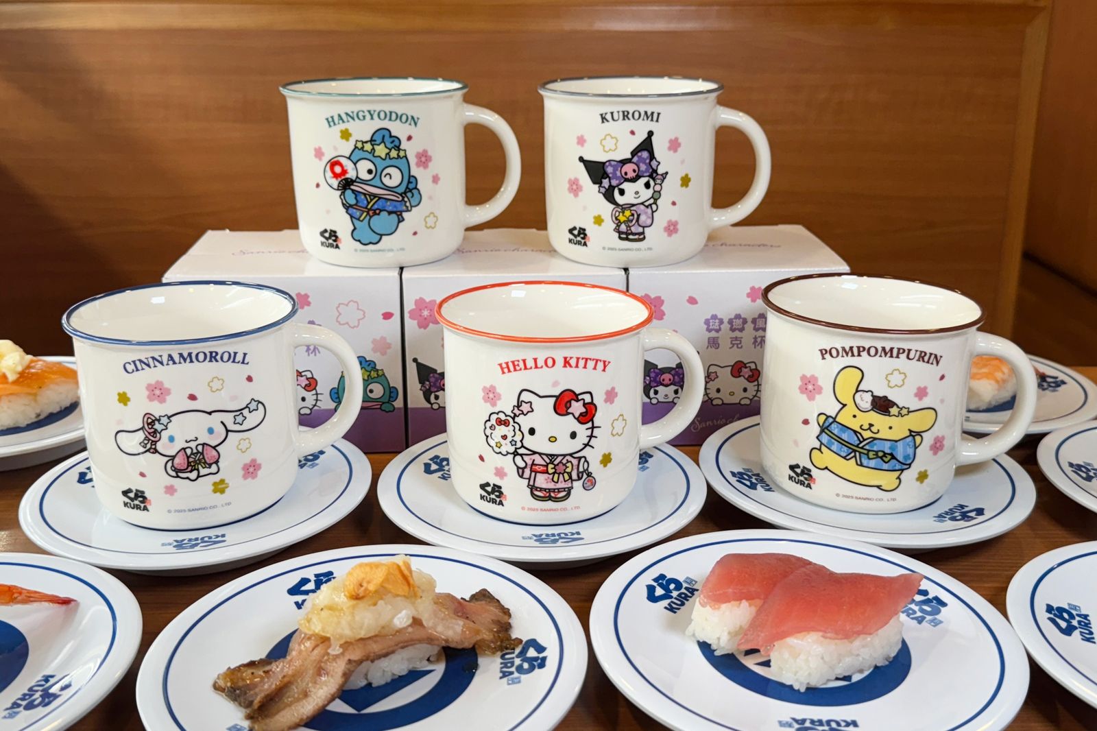 藏壽司三麗鷗聯名馬克杯限量送！Hello Kitty、喜拿、布丁狗一次收