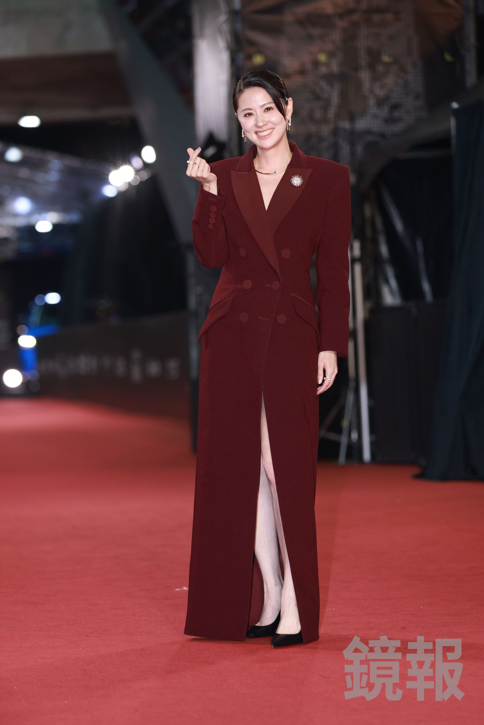 林予晞以《死了一個娛樂女記者之後》入圍,今晚的紅毯戰袍知性大氣。攝影組