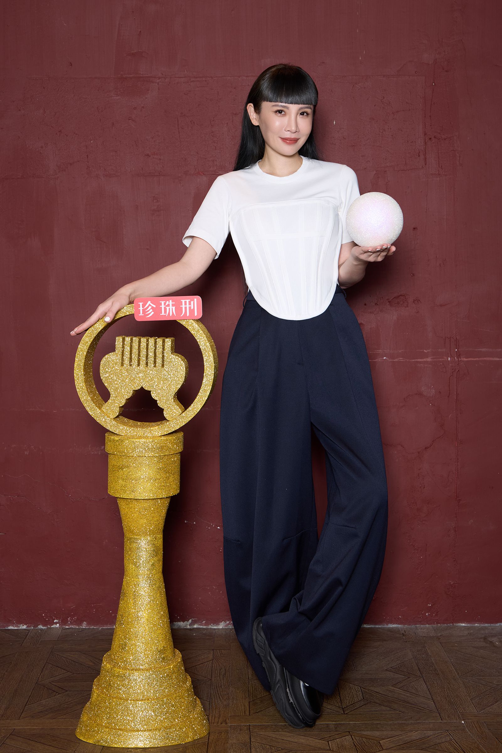 魏如萱開心出席金曲慶功。何樂音樂提供