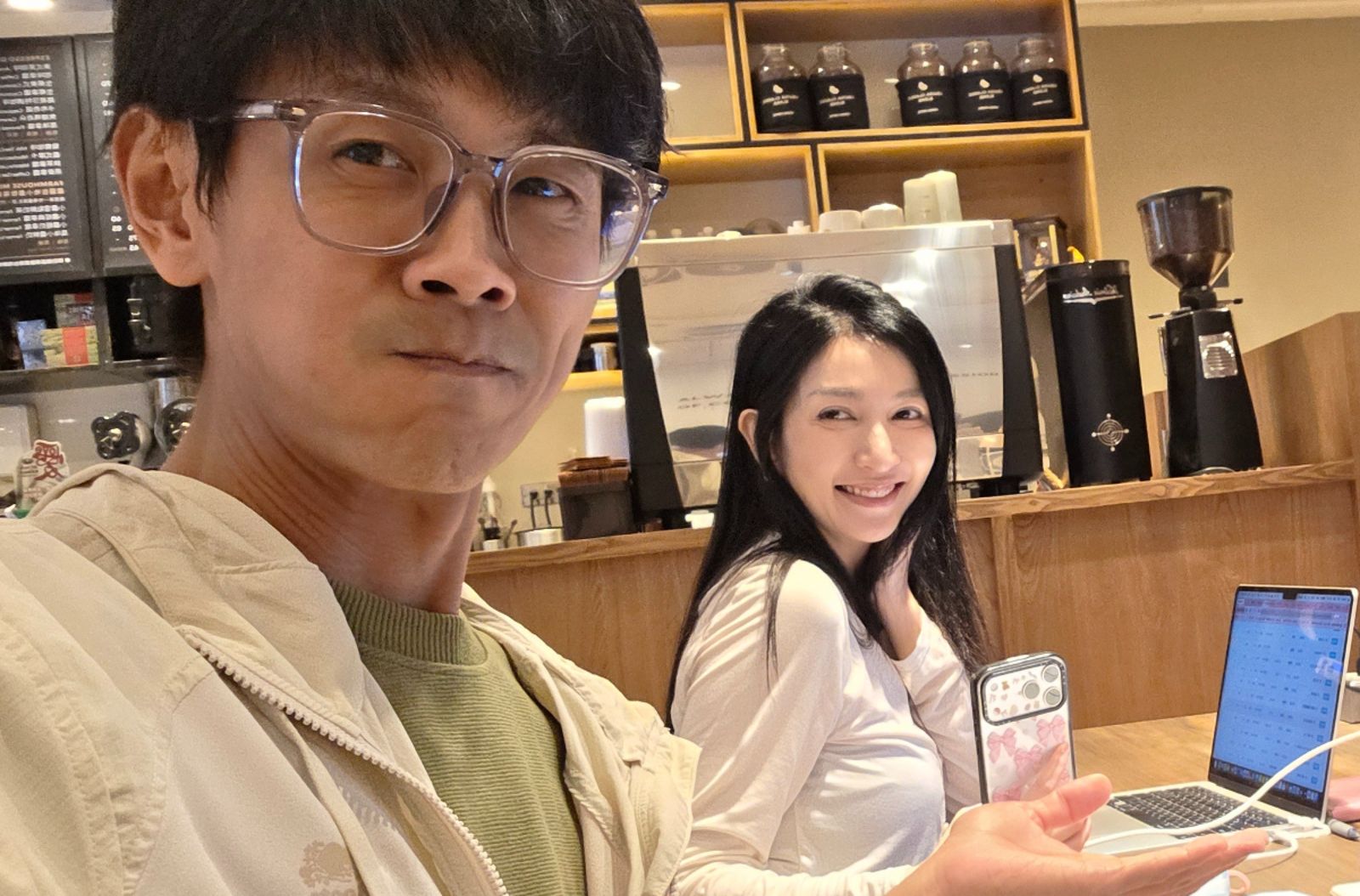 阿翔辣妻熬過碩士學業順利畢業!被愛兒虧「那麼老了別鬧了」 公開5大人生體悟