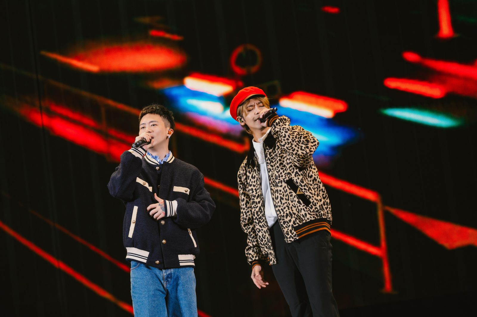 鼓鼓與蕭秉治擔任開場嘉賓。相信音樂提供