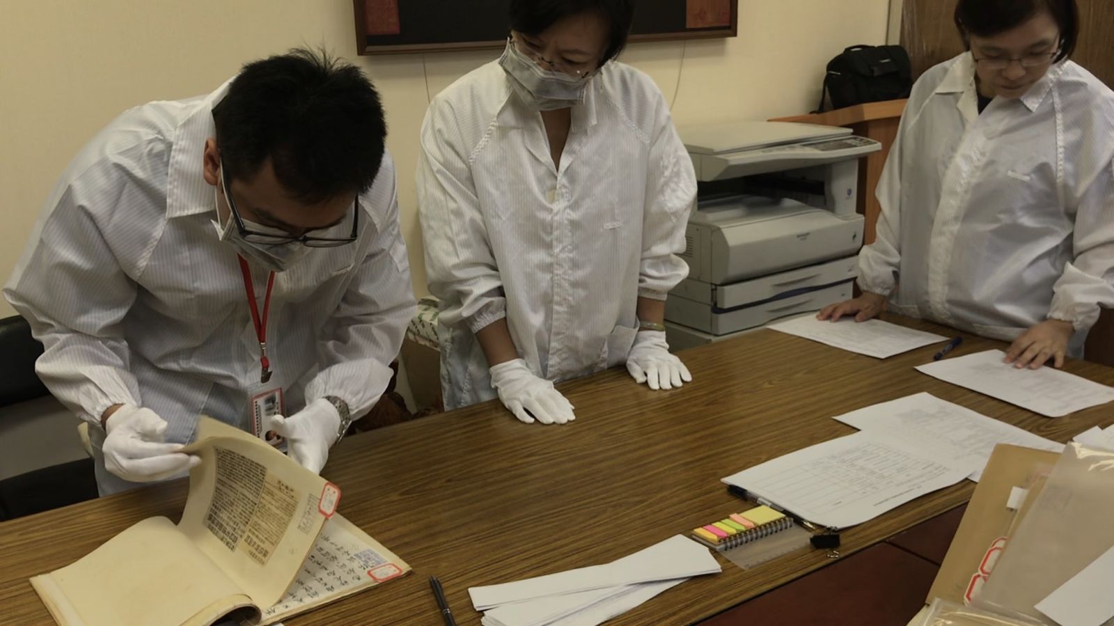 台灣目前對政治檔案的使用，仍缺乏穩定的社會共識與操作規範。圖片摘自檔案管理局臉書