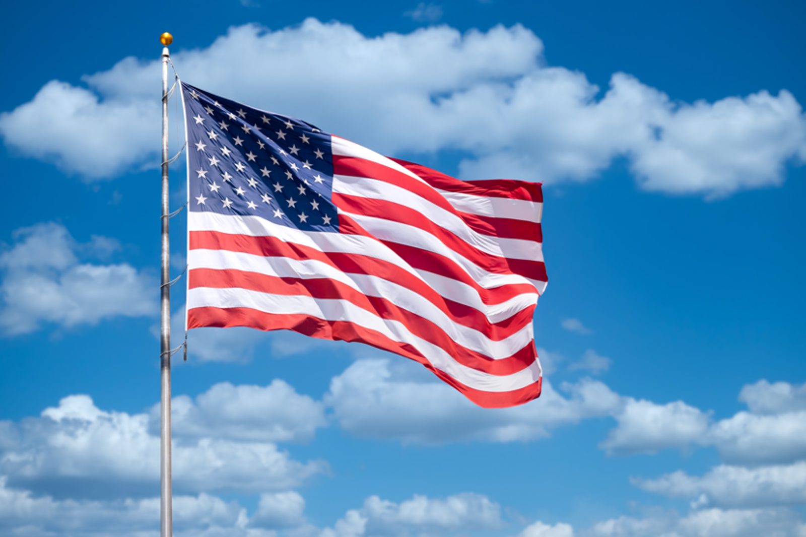 台美於美東時間12日正式簽署「台美對等貿易協定（ART）」，確定15%不疊加原稅率。圖／東方IC
