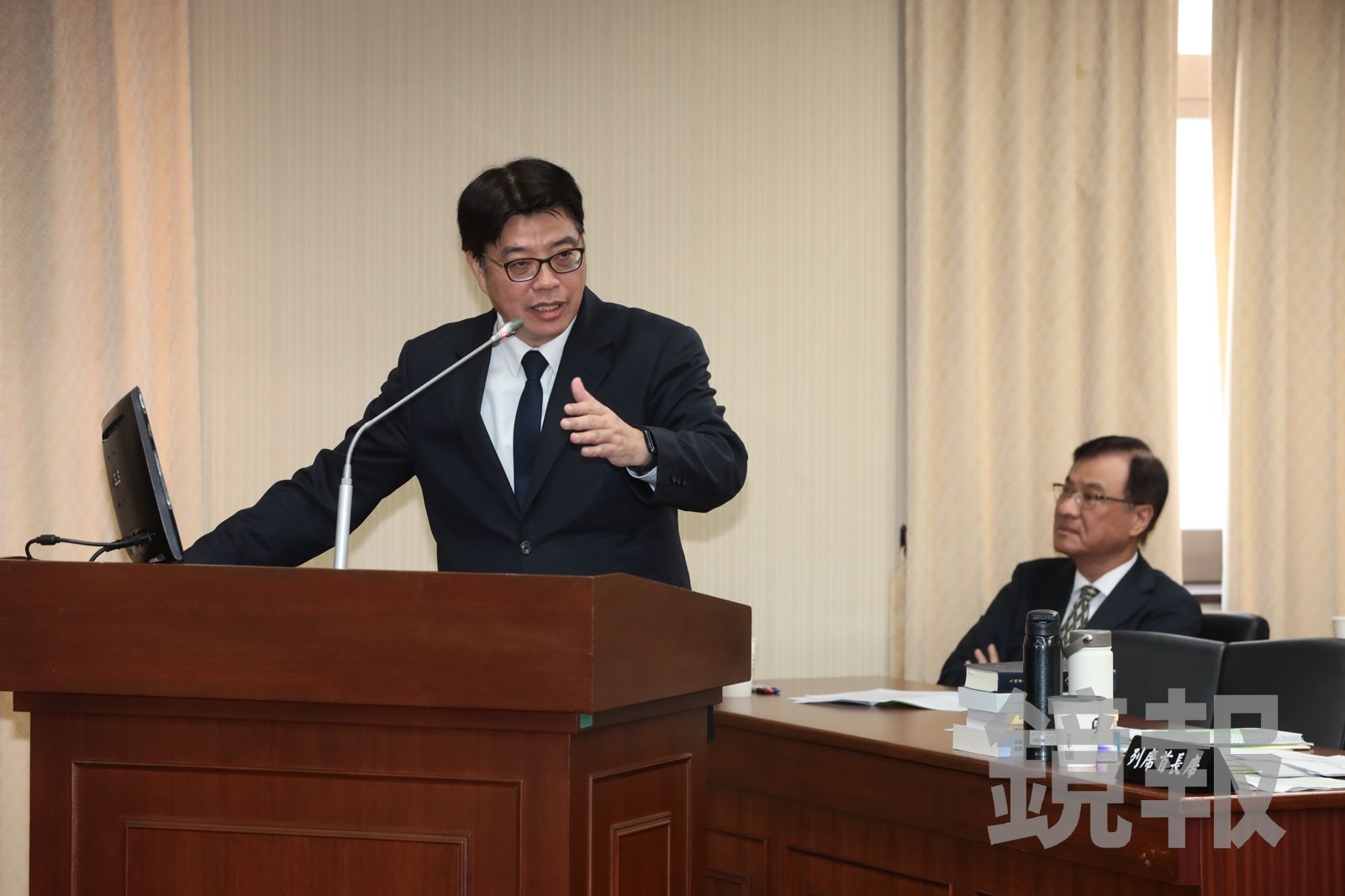 藍白立委輪番轟陸委會查處饒慶鈴 邱垂正重申:海峽論壇是為統戰、瓦解台灣