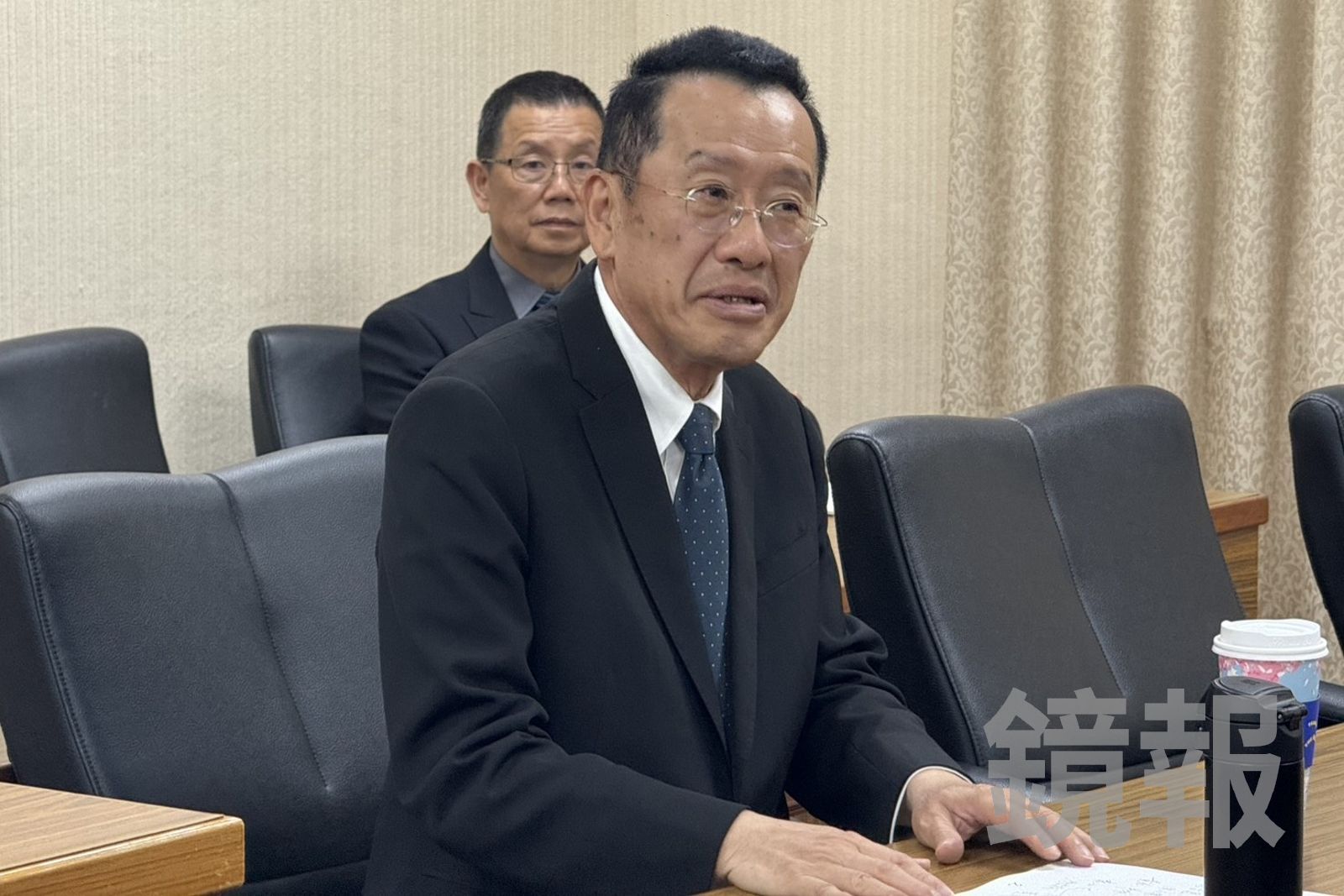 無法理解強化自我防衛被質疑！顧立雄為軍購條例感性發聲：民主不容摧殘