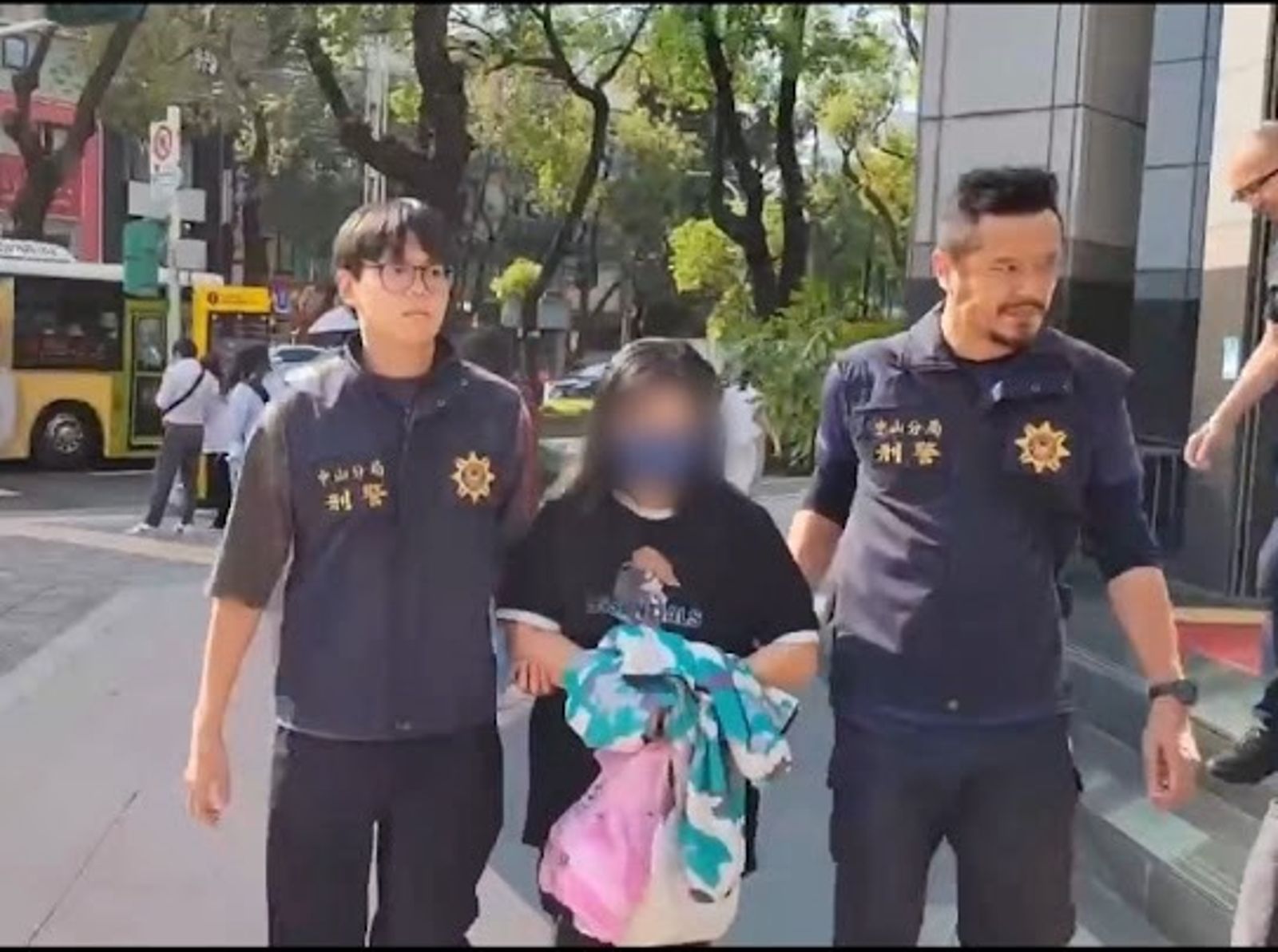 中壢女出車禍沒受傷「狂演腦出血+失智」詐保　3年海噱518萬買房置產