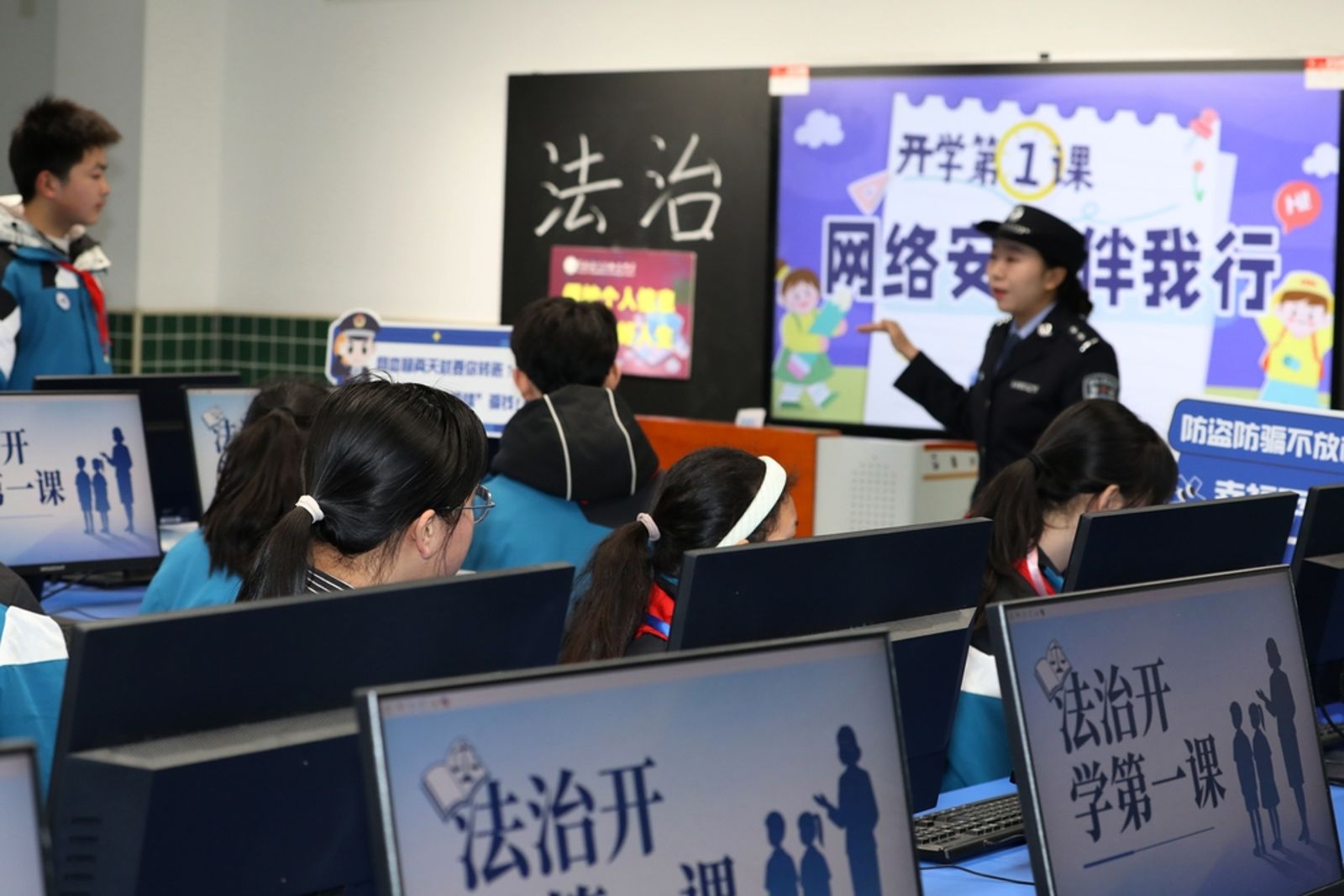 投書：假打詐真維穩　中共立法強化數位東廠