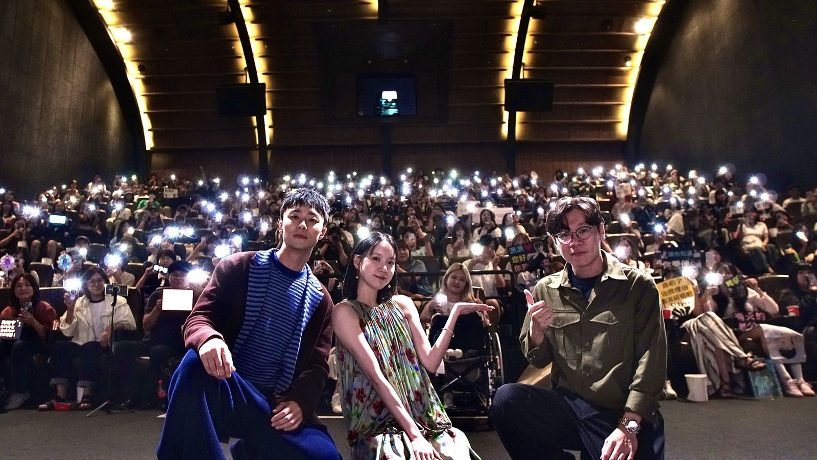 施柏宇（左起）、程予希和導演邱晧洲出席《夏日最後的祕密》韓國首映。阿榮影業提供