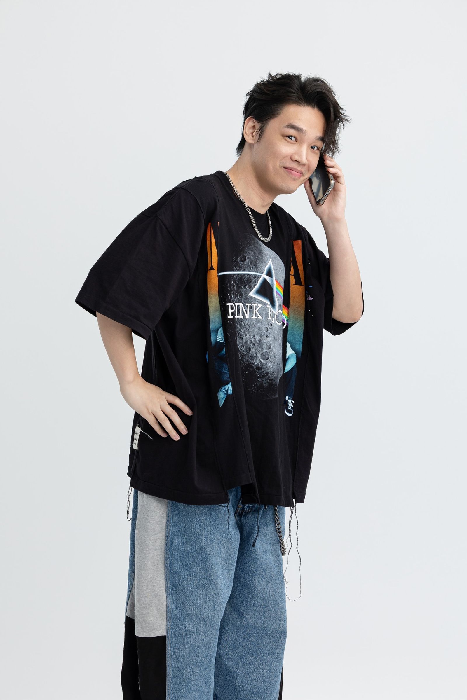 知名實況主羅傑自爆與母親同住社會住宅。圖/翻攝自FB/羅杰 Roger