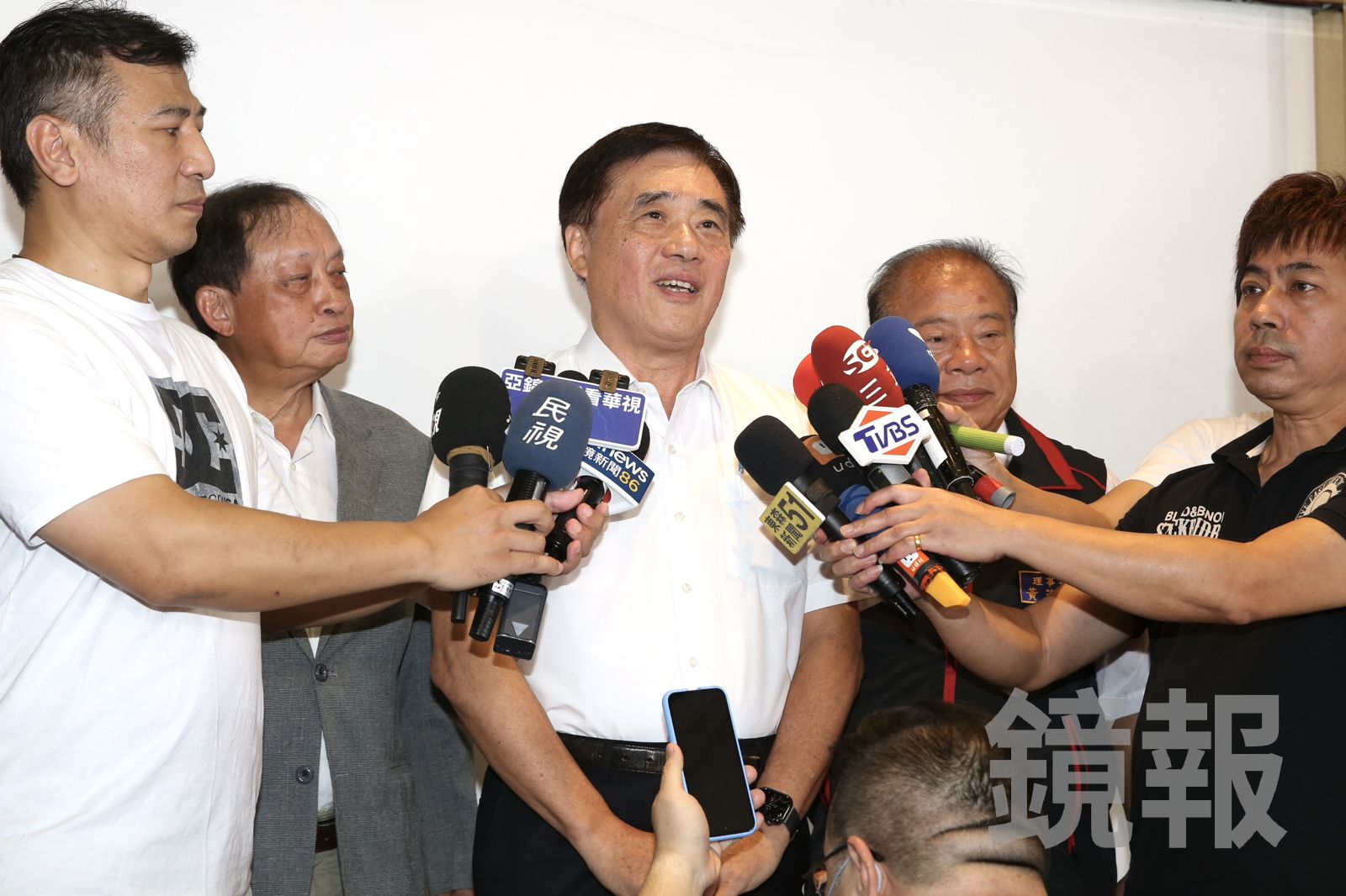 甫獲韓國瑜祝福「心想4成」 郝龍斌今將拜會盧秀燕盼協助黨務