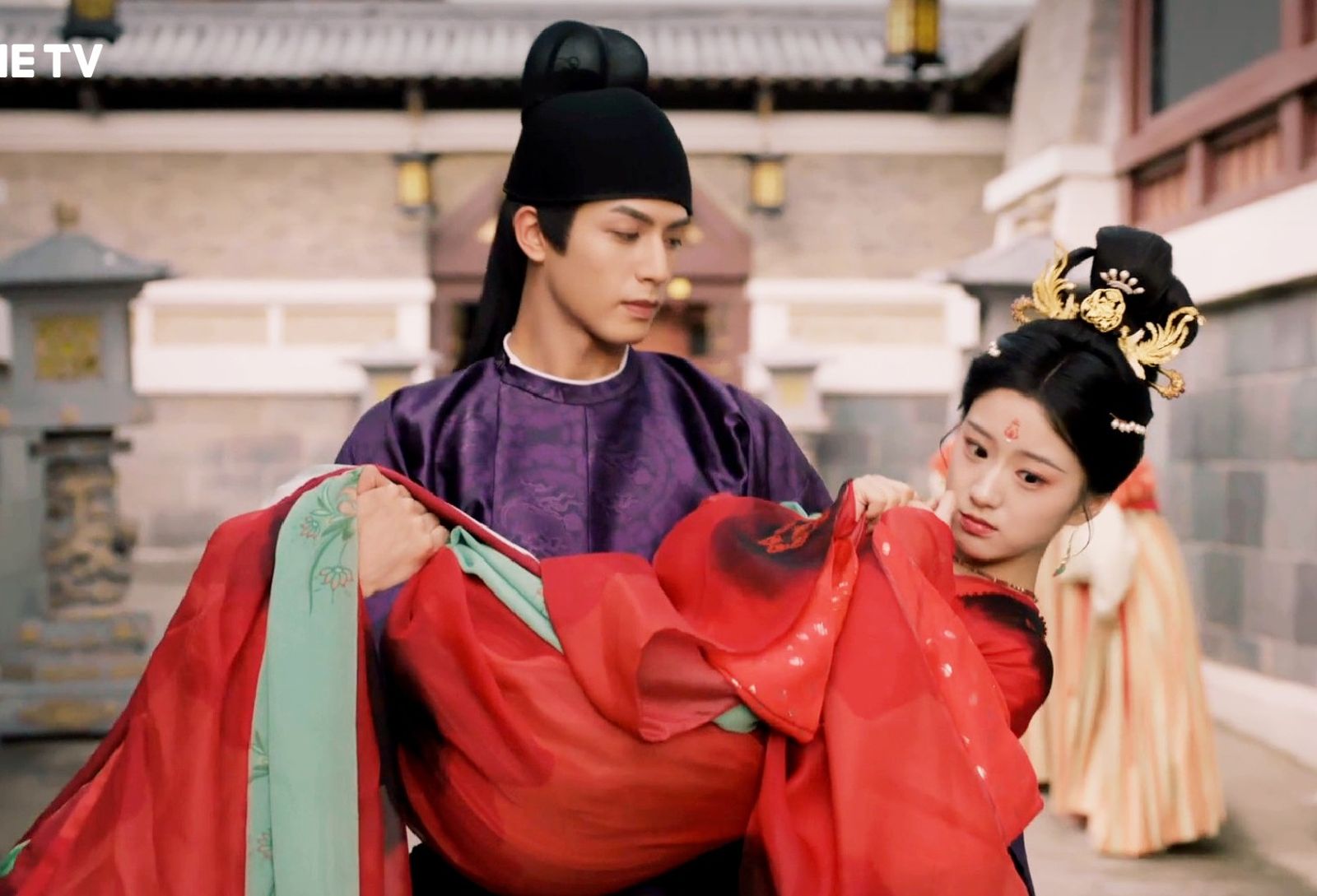 宋威龍上演沐浴床咚戲　包上恩忍不住色誘反被撩