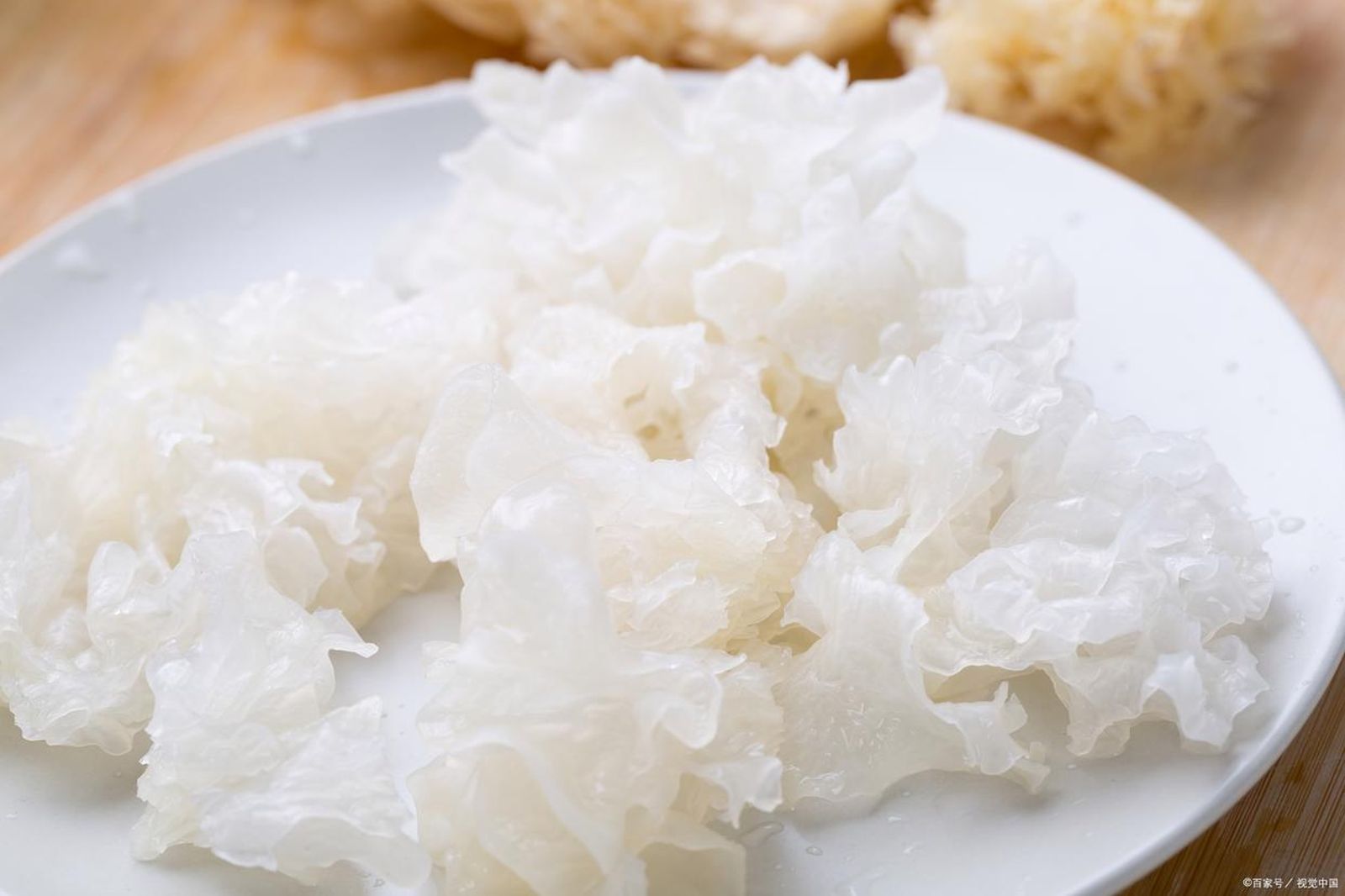 醫生說白木耳可以潤肺止咳、滋陰養胃。圖／百度