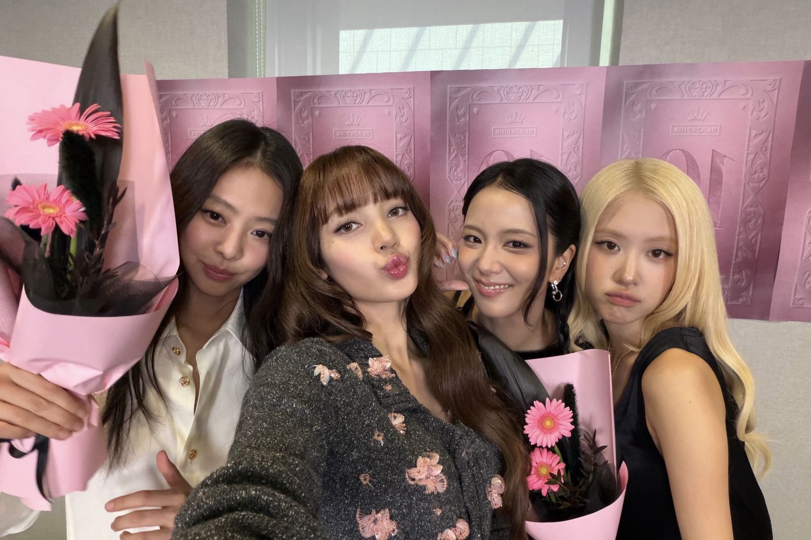 Lisa隔6天致歉!BLACKPINK慶10週年惹怒粉絲 親吐:非常難過