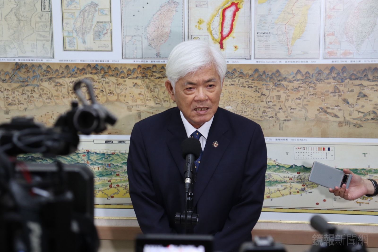 中選會主委李進勇說,6月20日將開會審查26件藍委罷免案的查對結果。(圖/袁維駿攝)