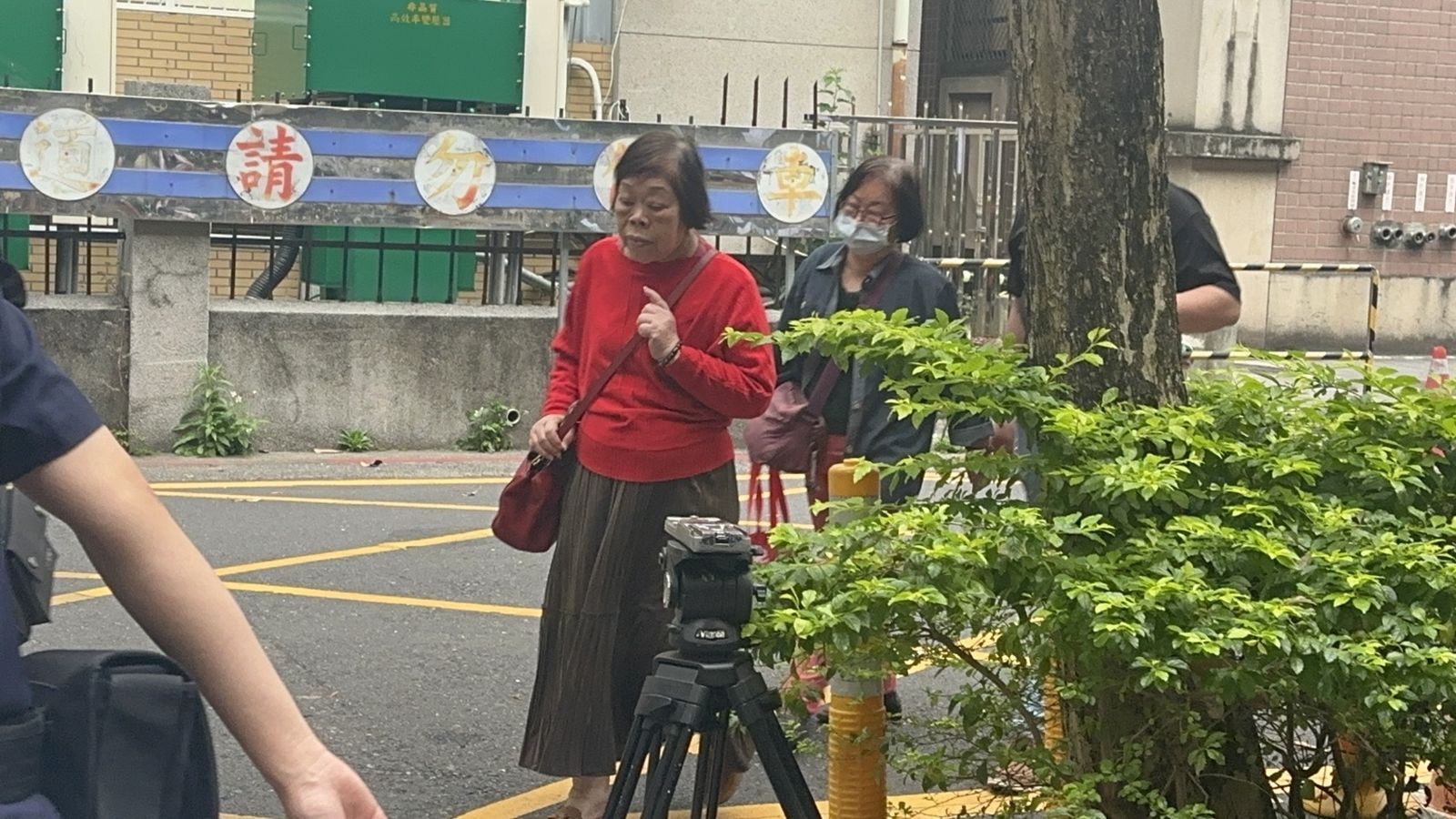 防疫補助成肥羊?長照姊妹花找7人頭詐領百萬 遭拘提移送一臉懵