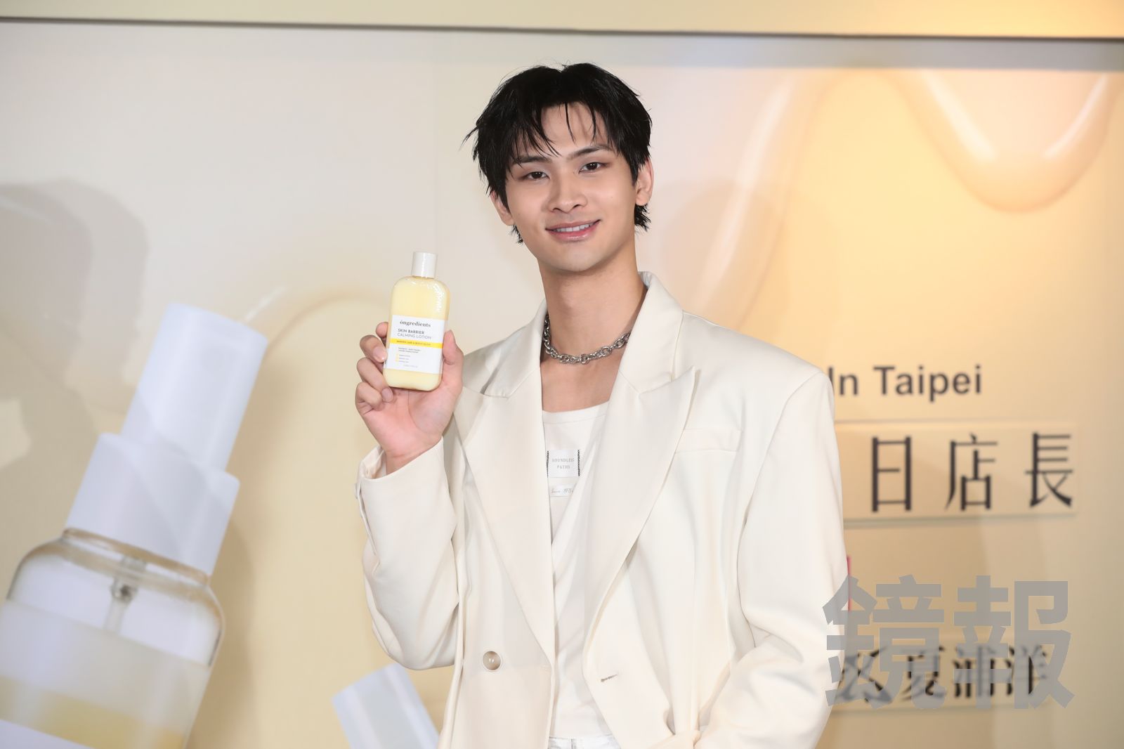 FEniX夏浦洋膝蓋「離打直還差5度」　驚呼MAX《百一》真的很會演、「還傳給casting看」