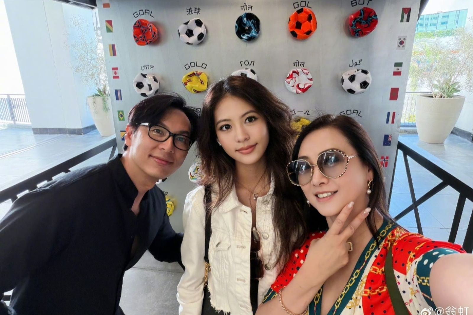 砸877萬辦婚禮慘遭背叛!翁虹昔衰嫁雙面人 學霸女兒為母扳回一城