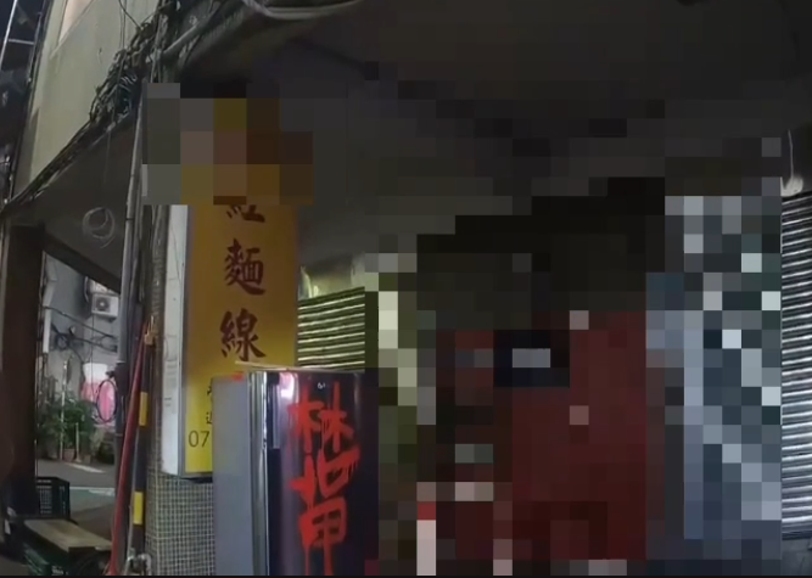 北市名麵線店遭撒冥紙、潑紅漆　警揪惡鄰恐嚇罪移送