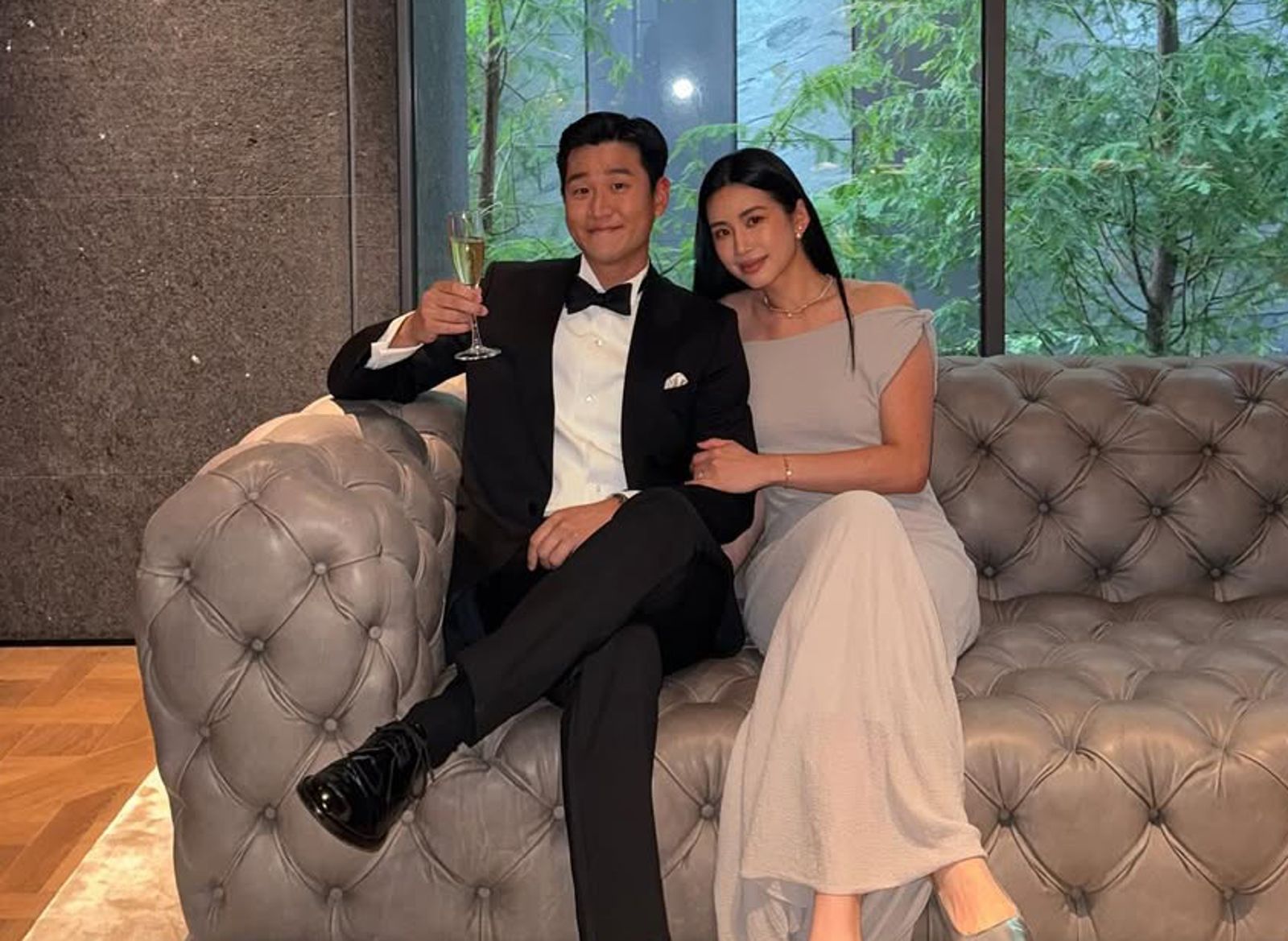 周興哲22日與愛妻趙岱新及親友們一同慶生。星空飛騰提供