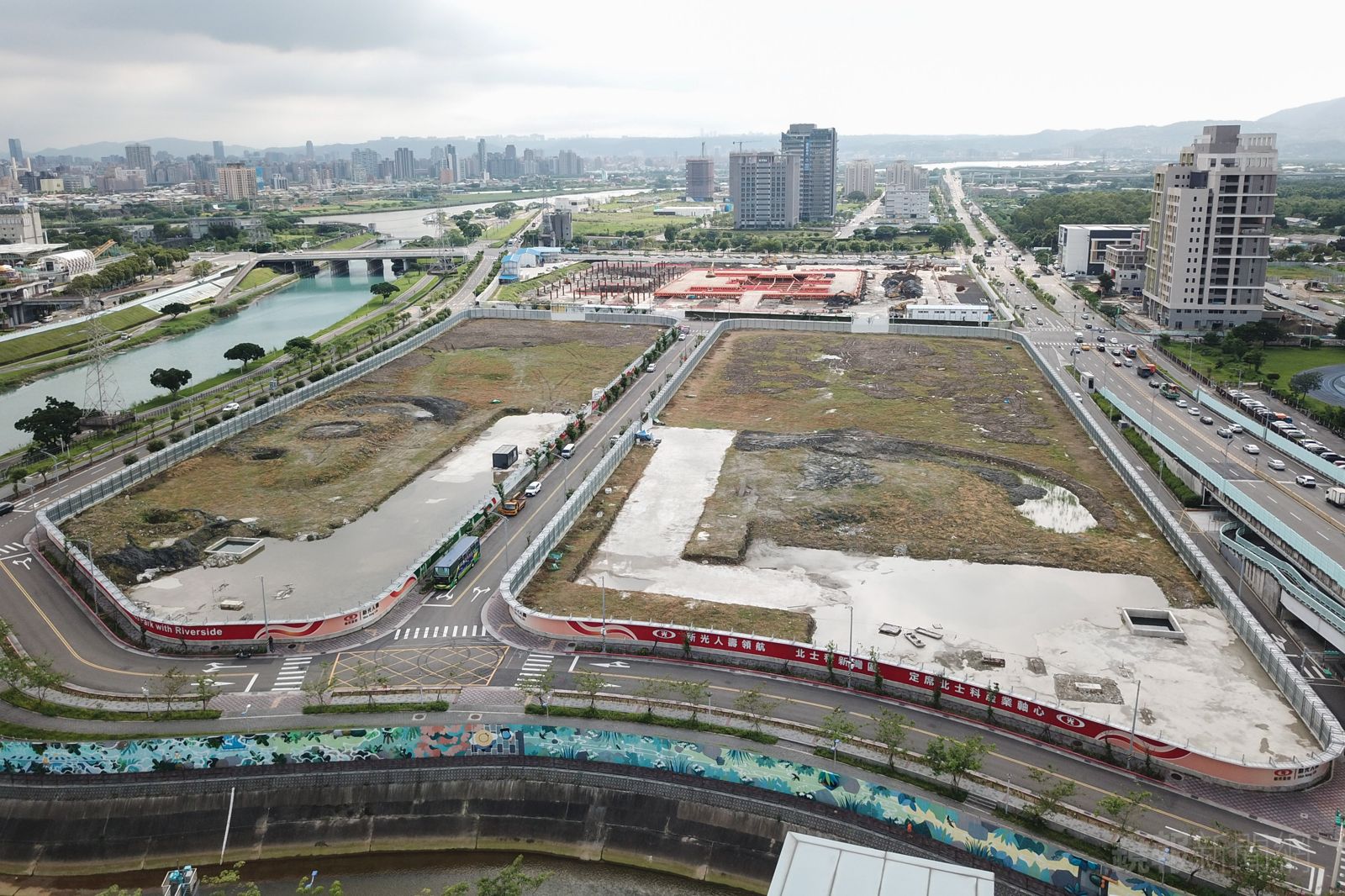 輝達落腳北士科 黃智賢批柯文哲圖利財團:新壽拿政府的地做零風險二房東