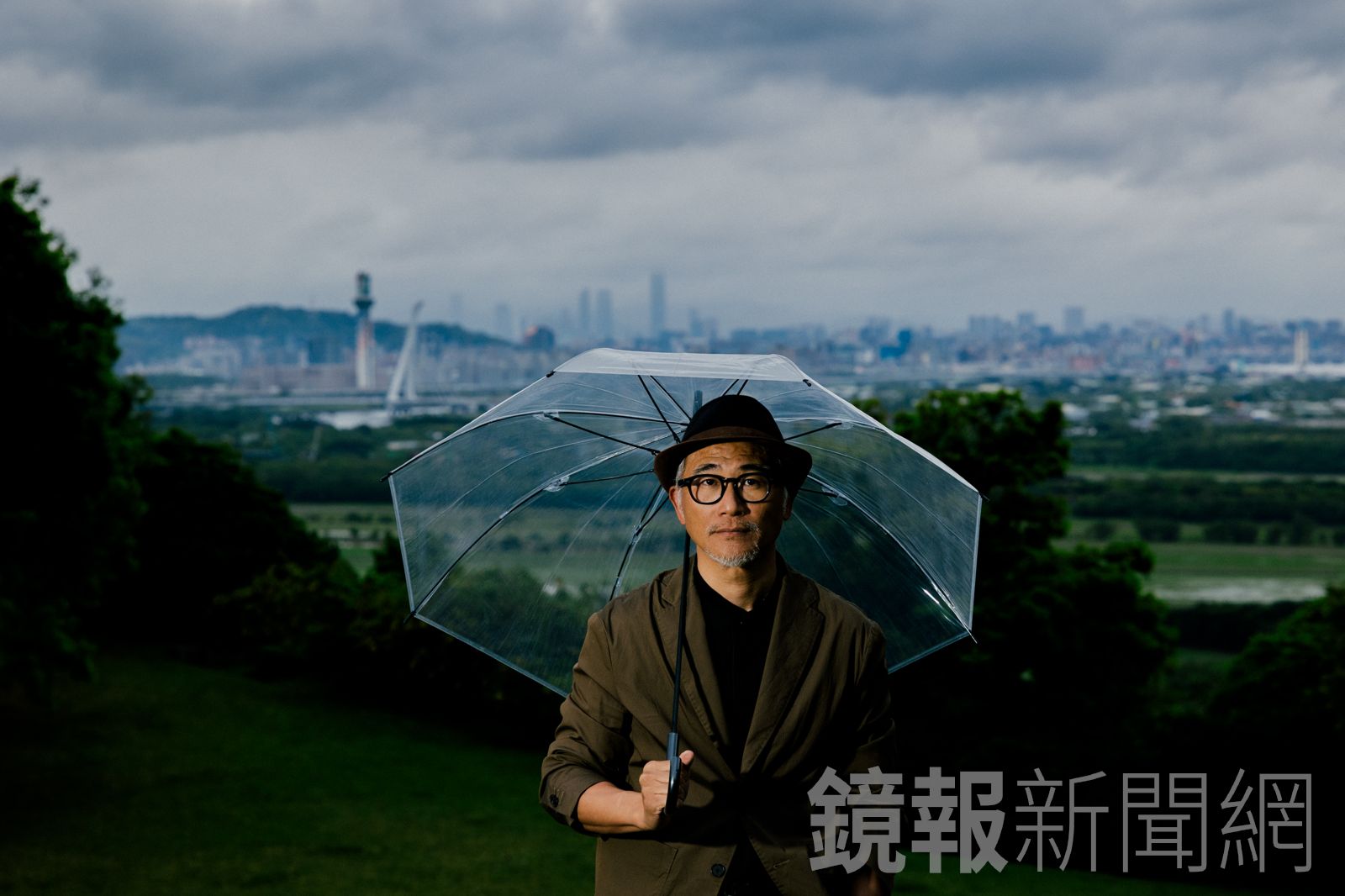 AI機器人講客語，把母語帶到近未來——小說家高翊峰的客語科幻未來式