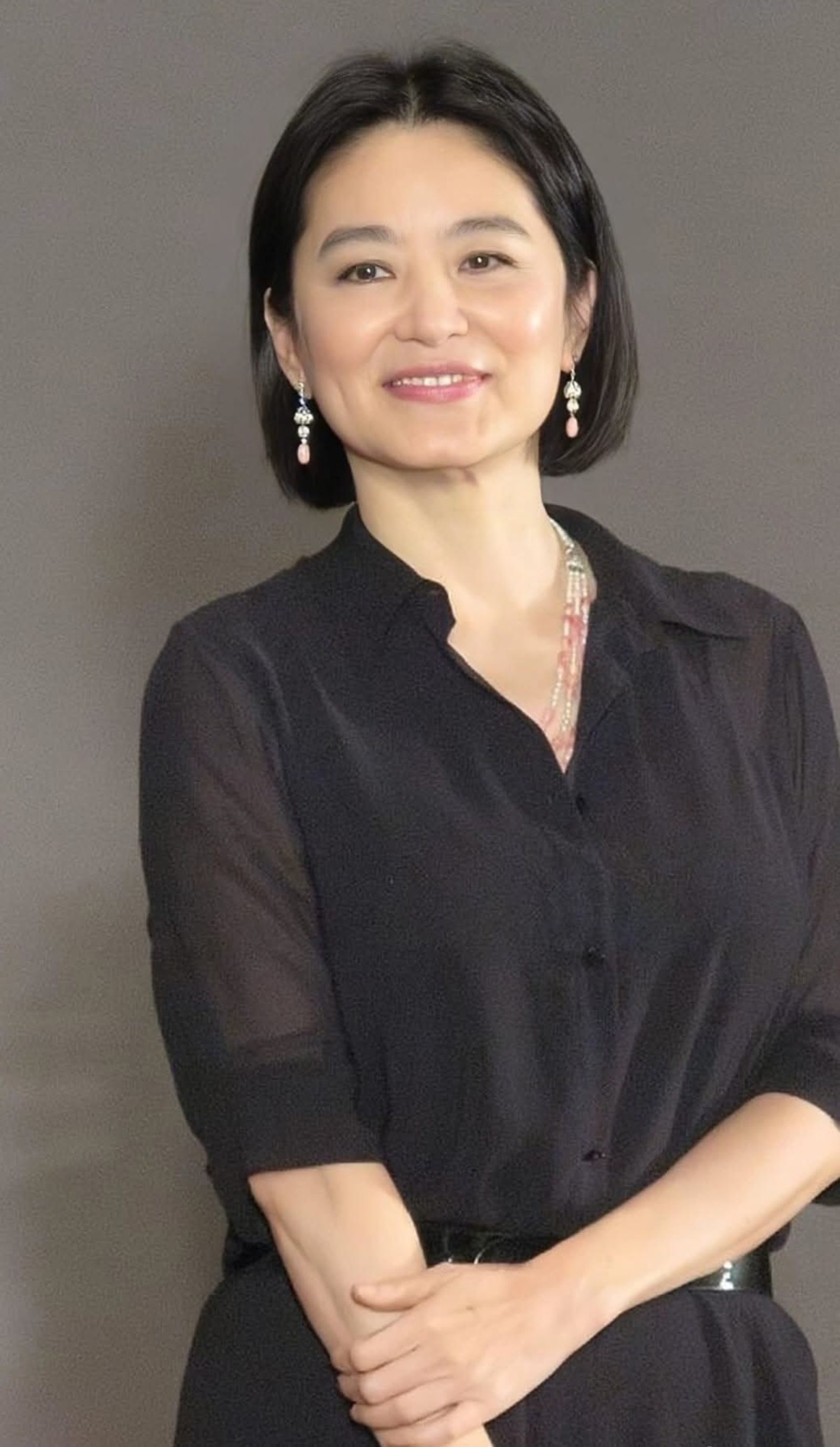 林青霞近日爆豪宅遭蟑螂入侵。翻攝林青霞微博